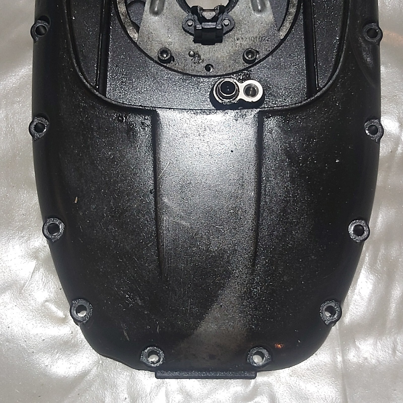 GENUINE BMW R1100 1993 -2001 INNER FRONT ENGINE COVER ALTERNATOR SUPPORT