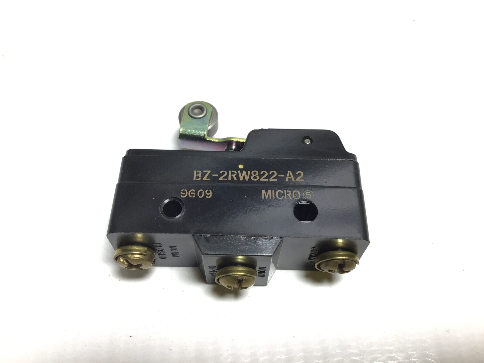 Honeywell BZ-2RW822-A2 Roller Lever Actuated Micro Switch