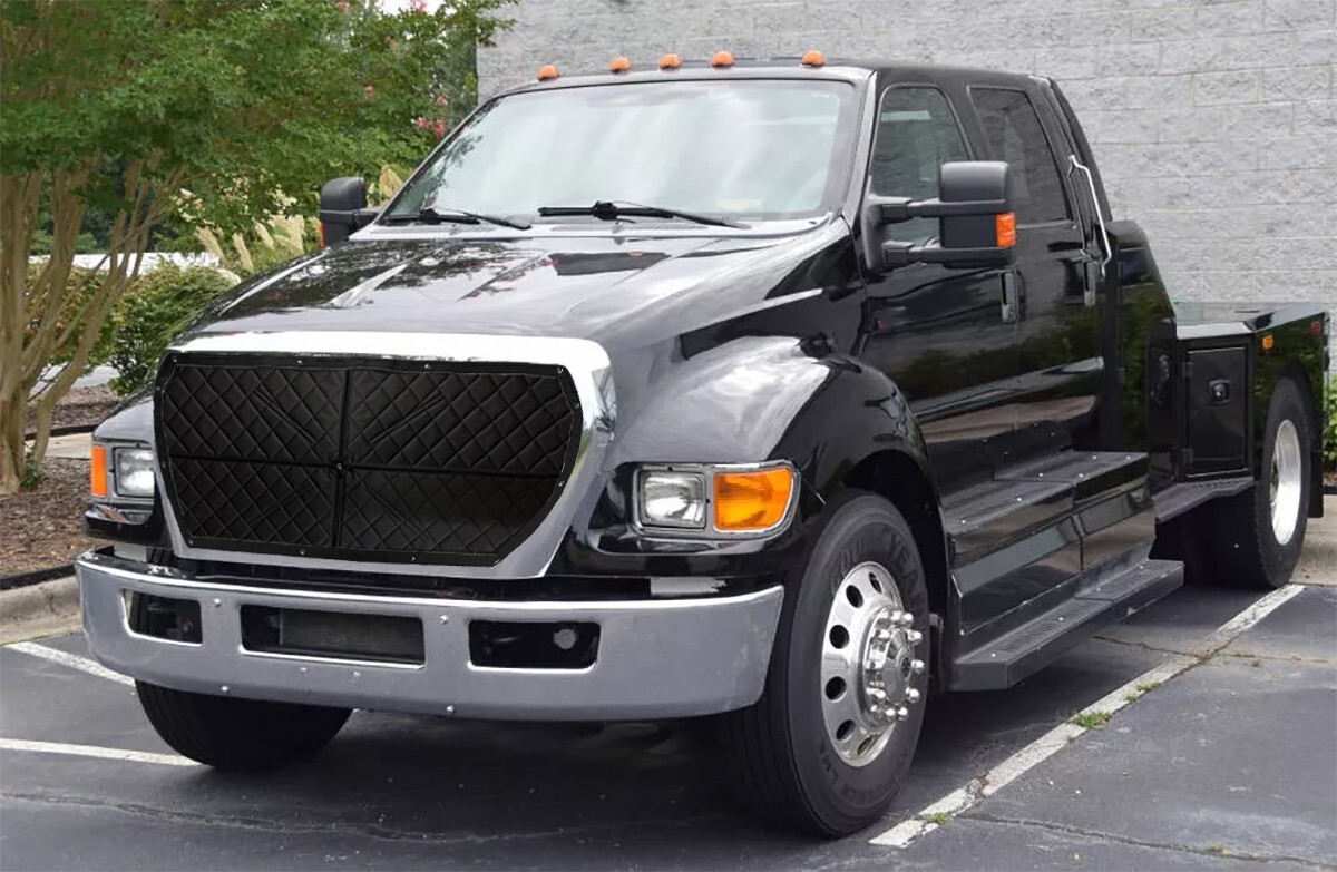 Premium 2 Zip Quilted Winter Front for Ford F-650 & F-750 (1999-2015)