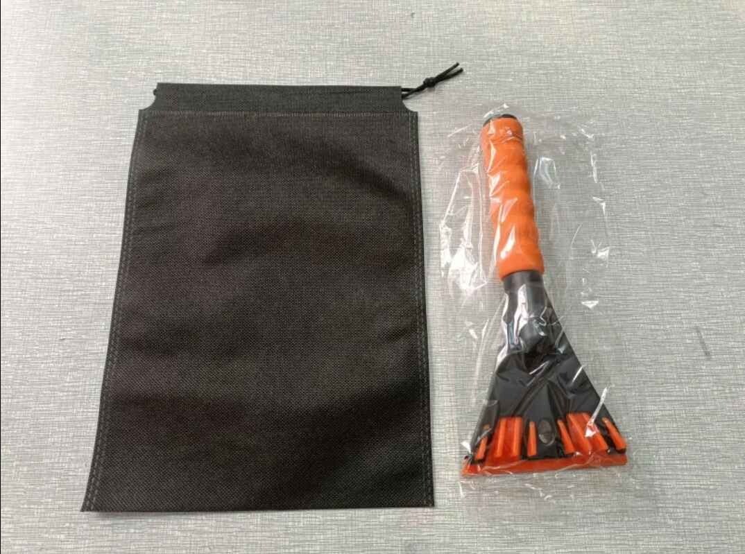 BRAND NEW ICE SCRAPER WITH PREMIUM STORAGE POUCH