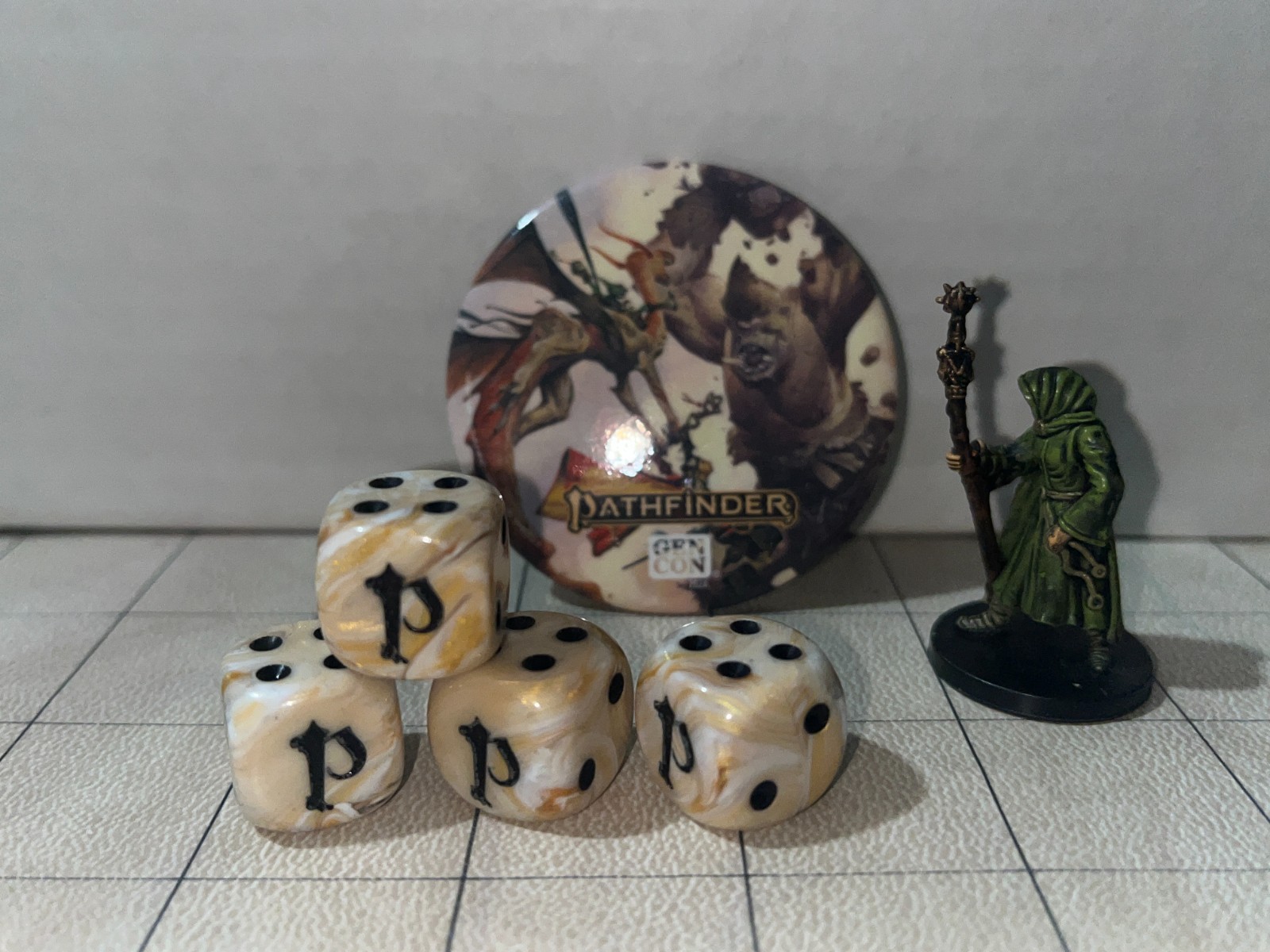 Paizo Pathfinder Convention Dice set -4D6 Exclusive includes Pin!