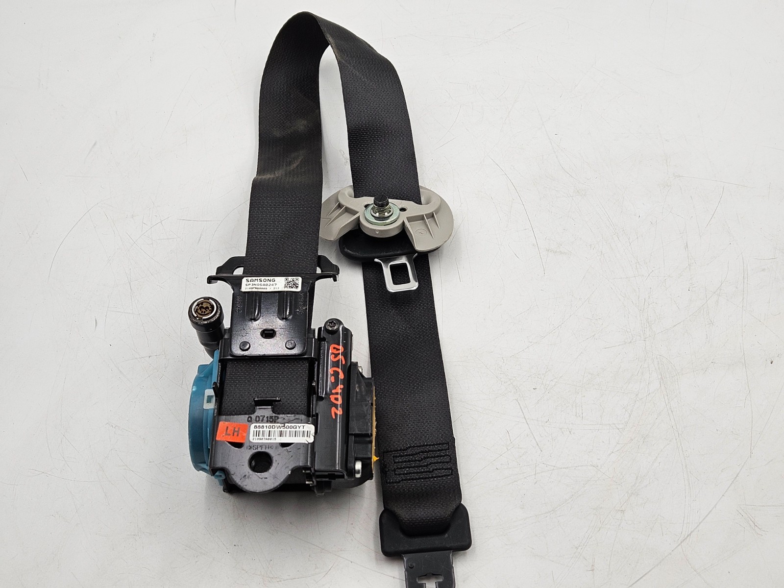 2023-2025 Kia Sportage Front Left Driver Seatbelt 89880DW500GYT OEM