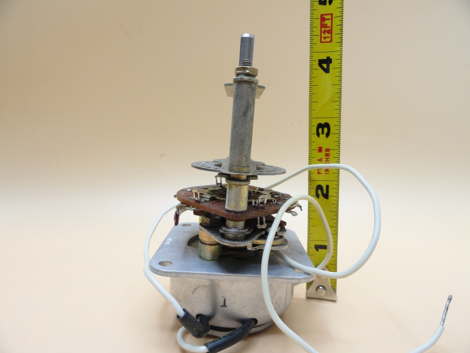 Rotary Electric Solenoid Selector Switch NOS (QTY 1)