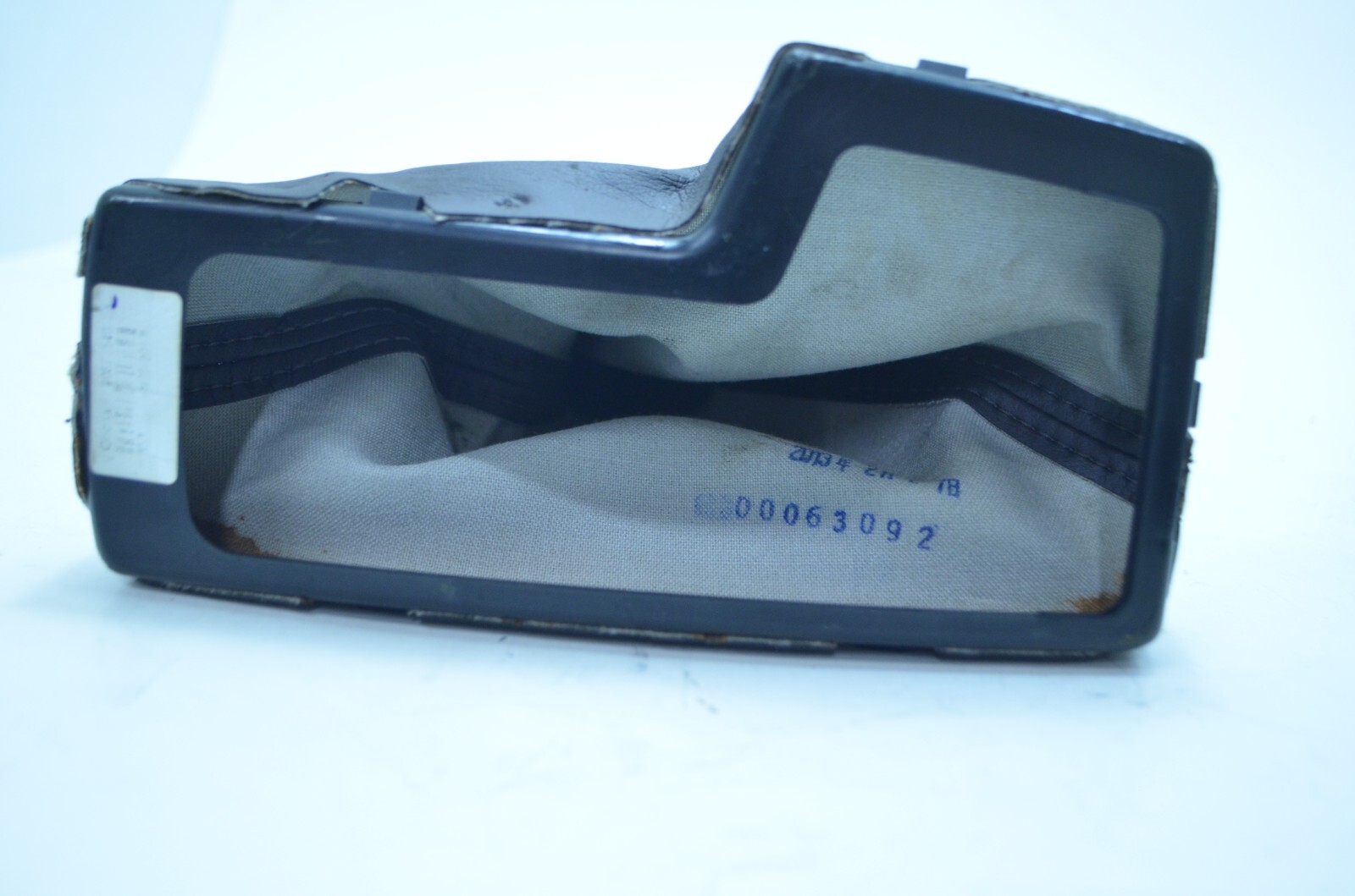 10-13 BUICK LACROSSE AUTOMATIC TRANSMISSION SHIFTER BOOT OEM