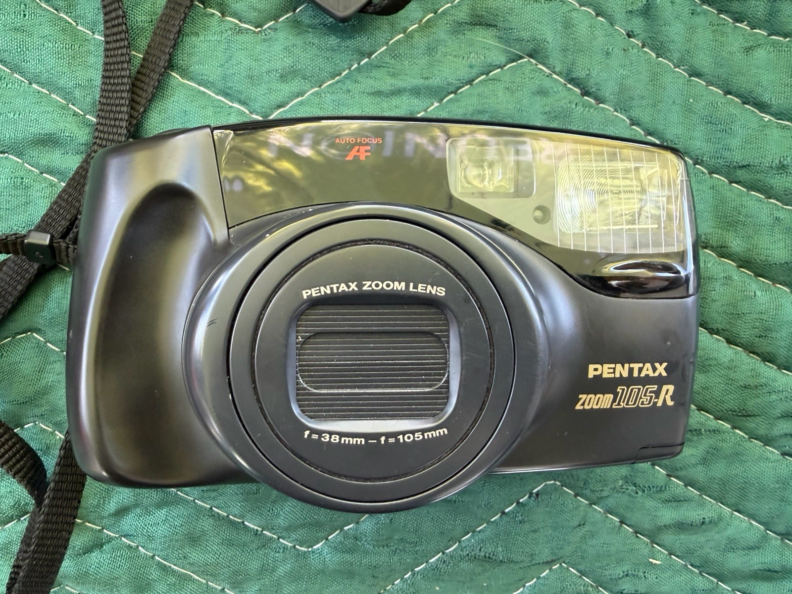 PENTAX ZOOM 105-R 35mm Film Camera AF FILM TESTED & WORKS!