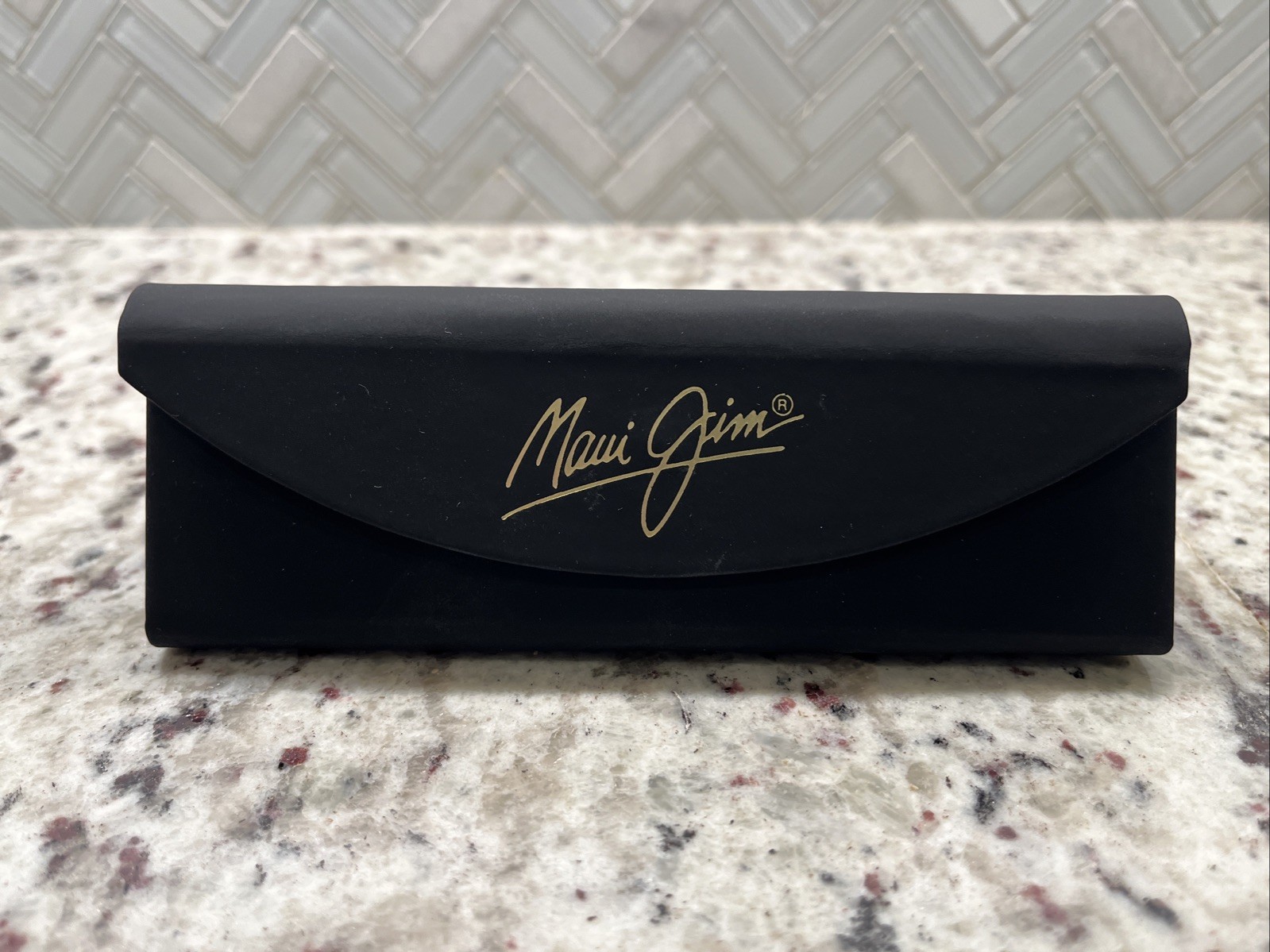Maui Jim Hard Eyeglasses Case Excellent Condition Black Triangle Folding Case