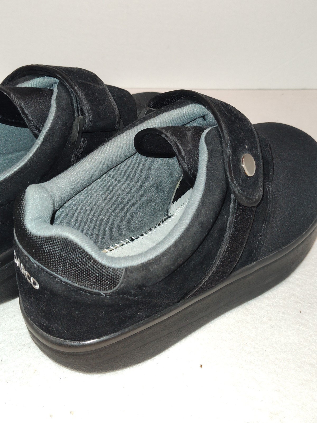 Darco Wound Care Shoe System - Style: WCS2B - Color: Black - Size: Medium