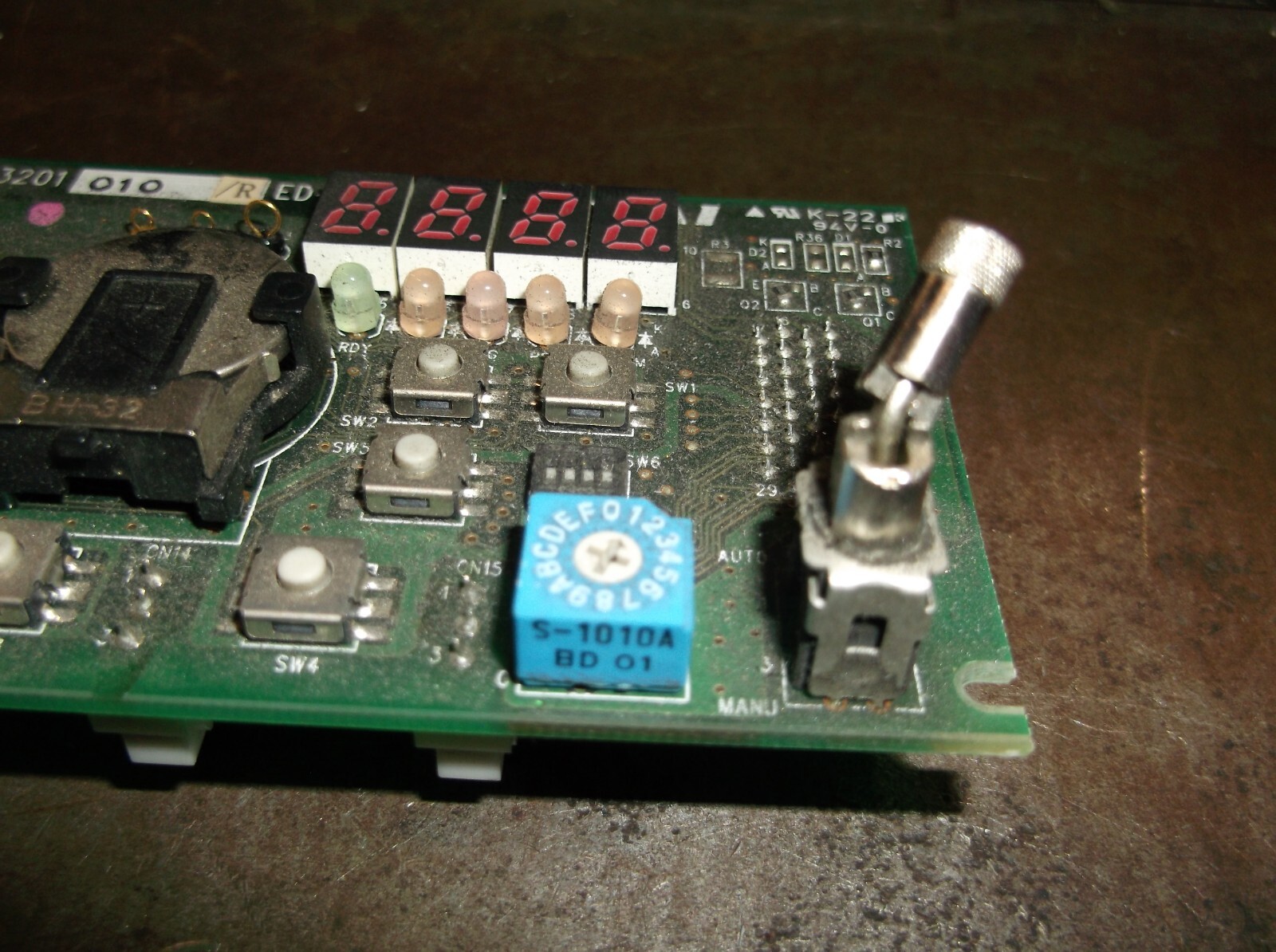 IAI ED-032-9-010-0-2 IAPN3201 CIRCUIT BOARD W/ 4-DIGIT COUNTER (BIN16)