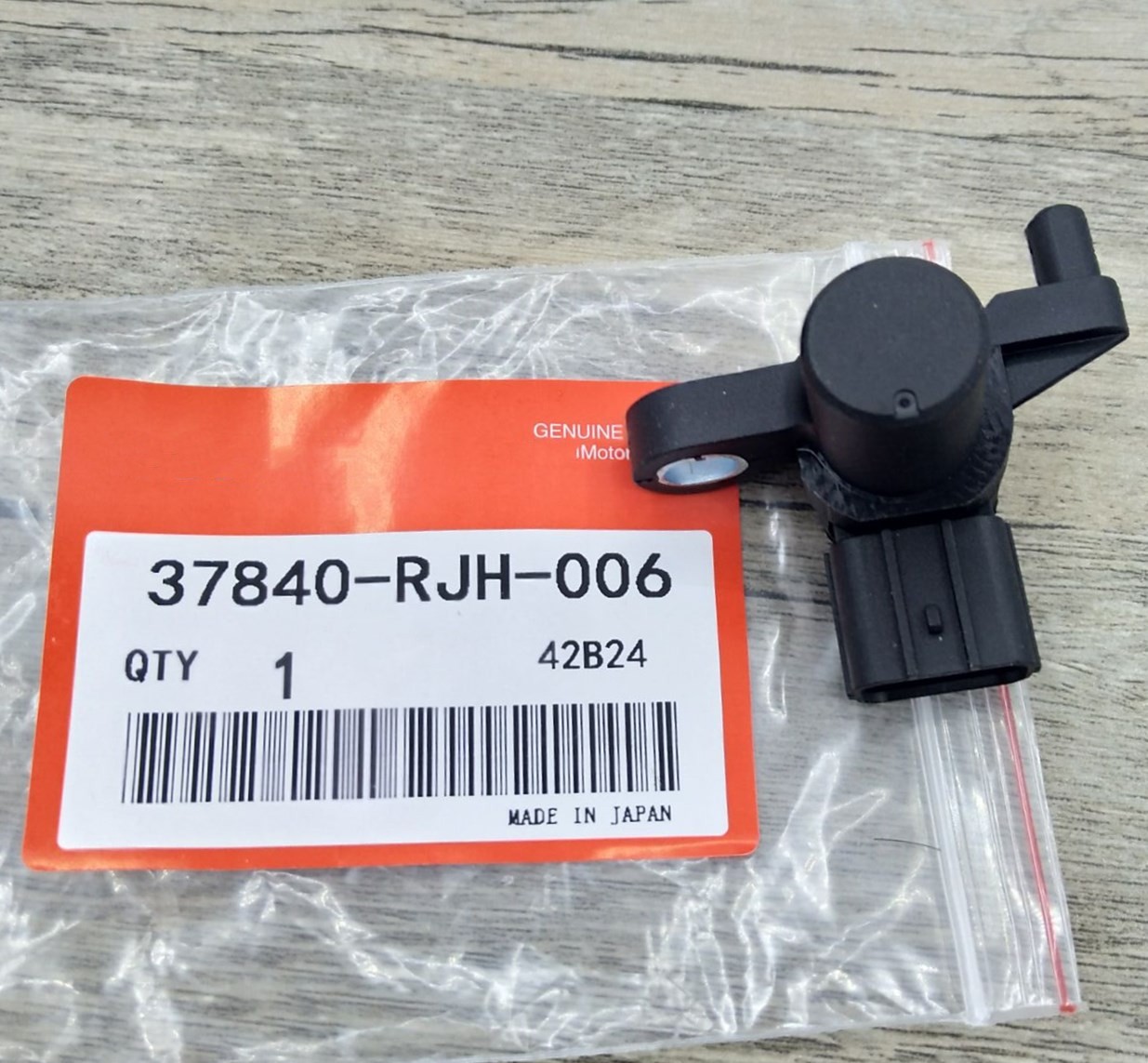 NEW! Camshaft Position Sensor For 2001-2005  Civic 1.7L 37840-RJH-006