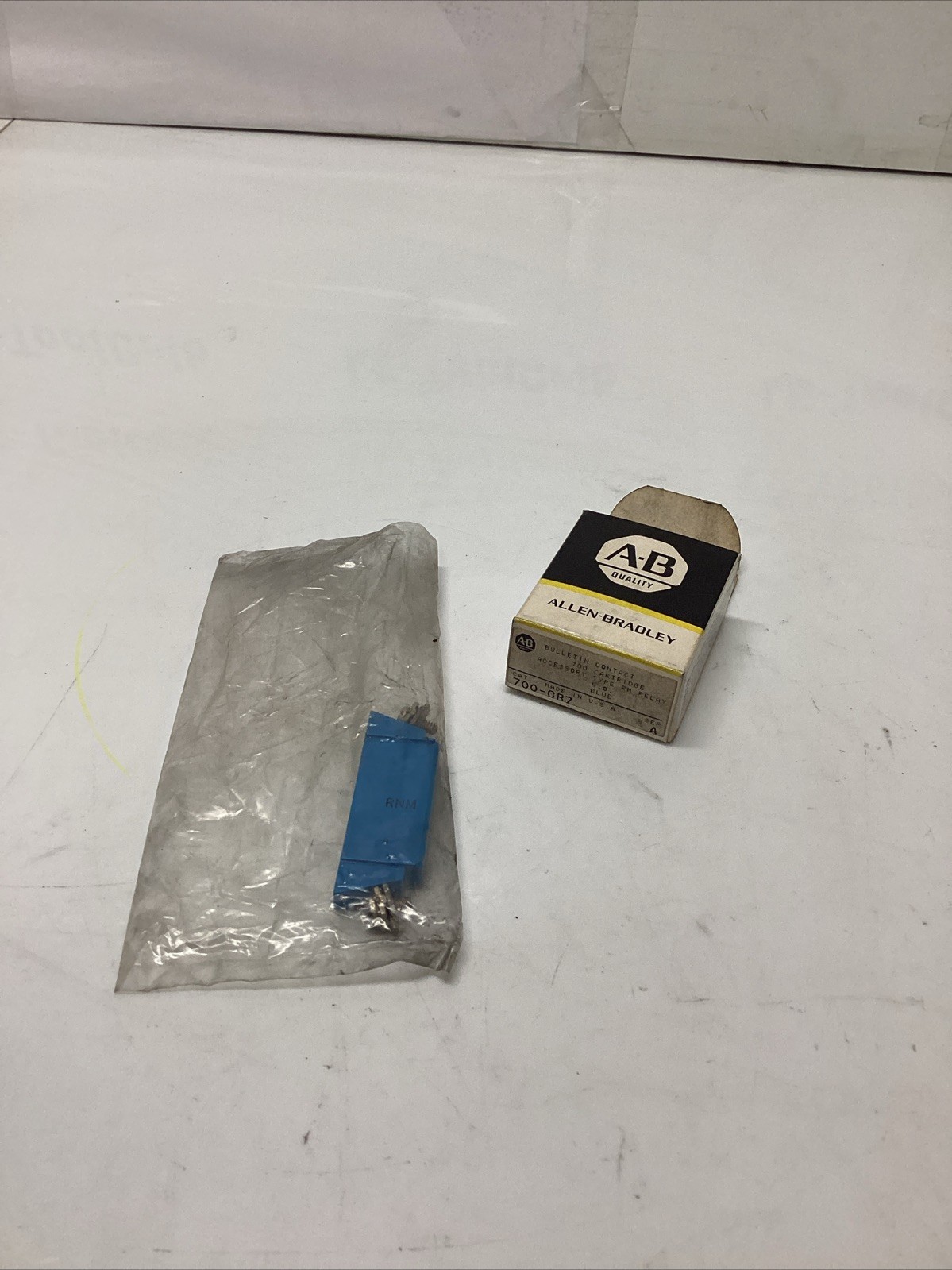 Allen bradley 700-CR7 SER. A Contact Cartridge Accessory U-636