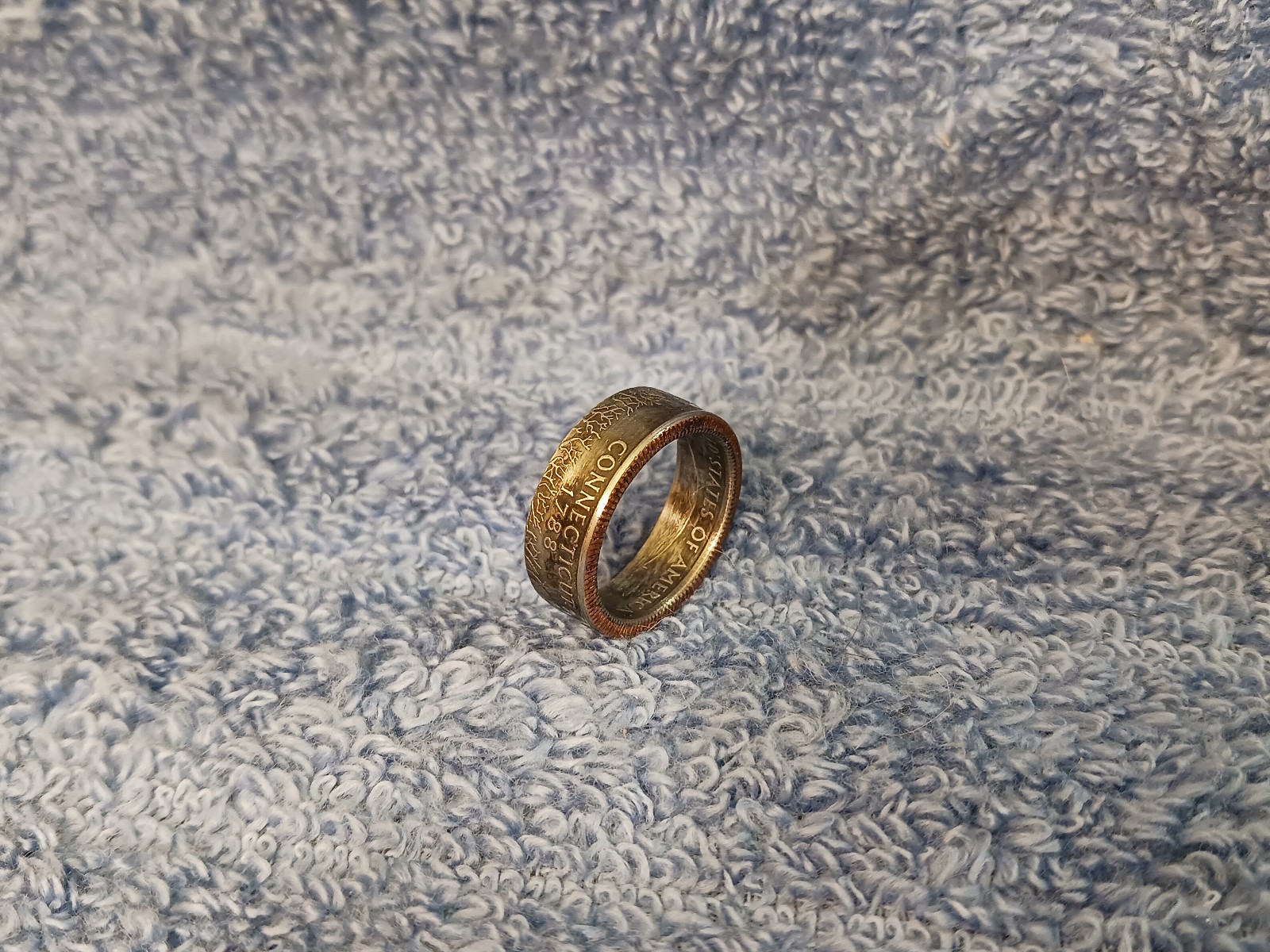 Connecticut Handcrafted Washington Quarters coin ring, size 6 -1/2  1999
