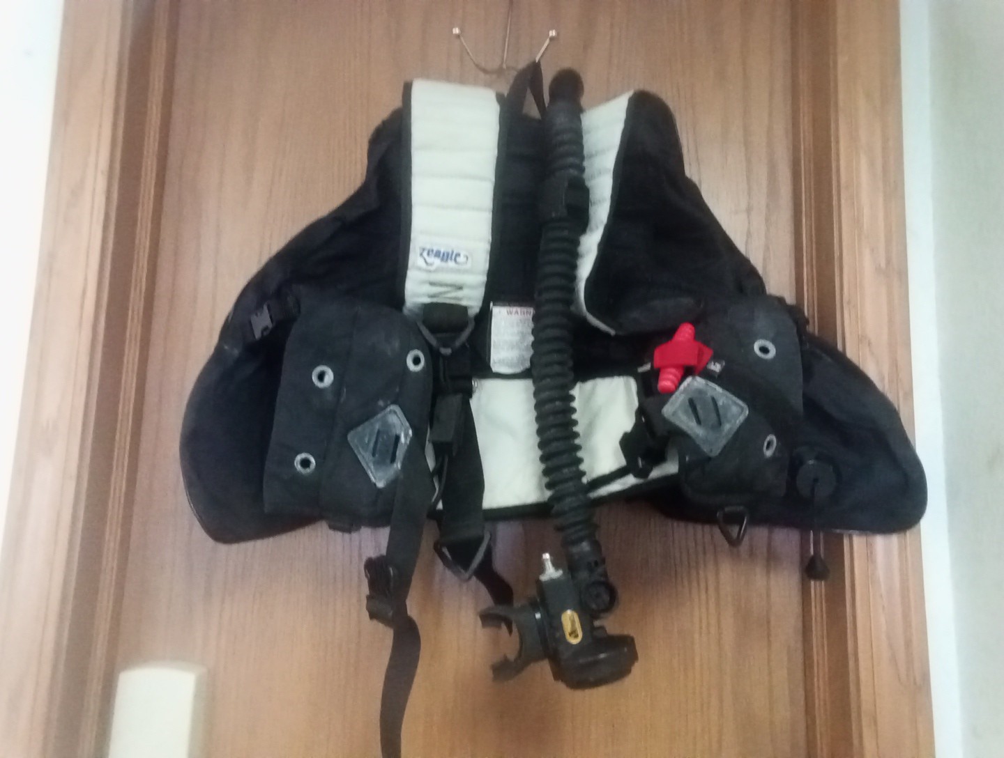 Zeagle Buoyancy Compensator Scuba Diving Vest, Sz MD, Not Tested