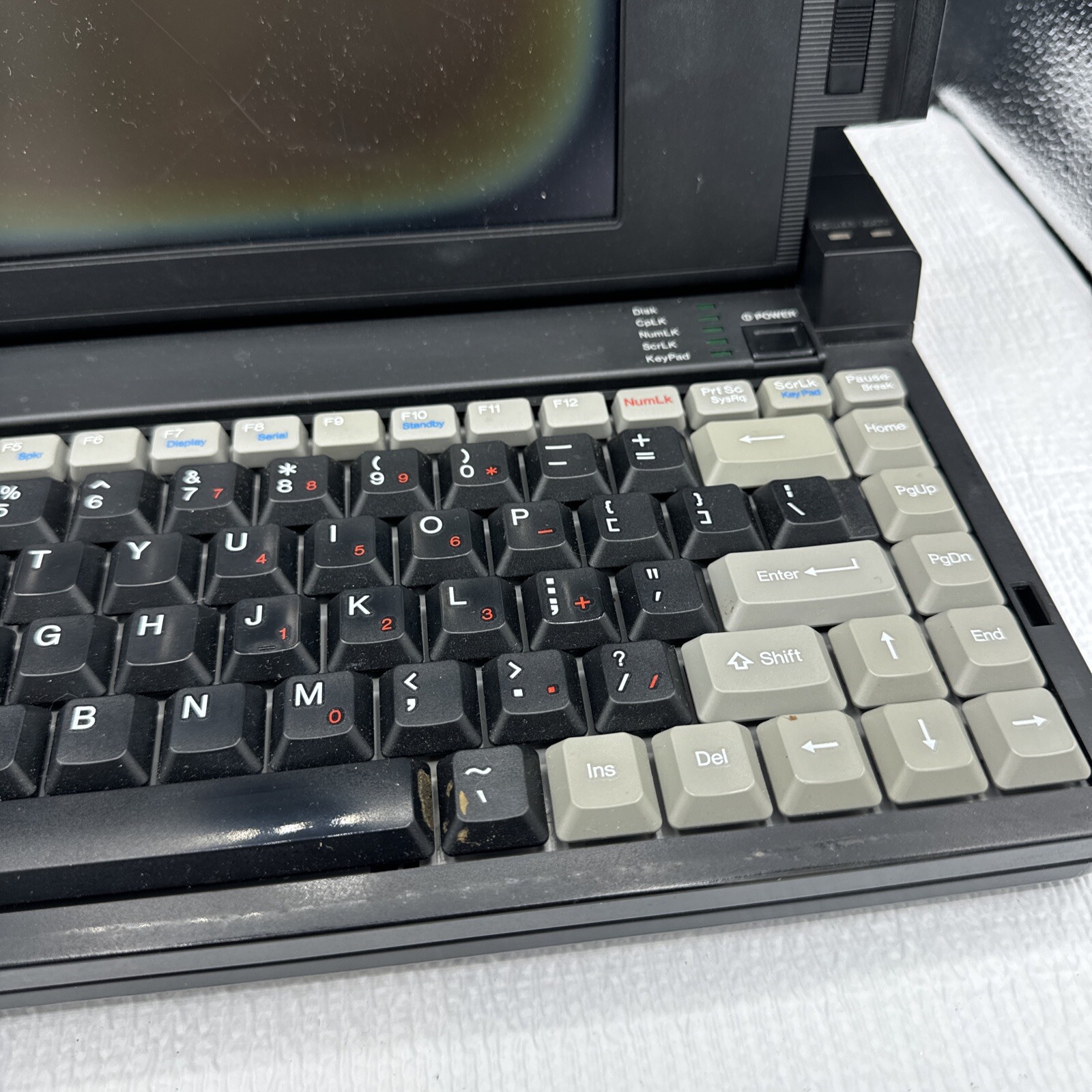 Vintage GRiD Model 1755 Laptop Computer No Power Supply Untested Bad Display