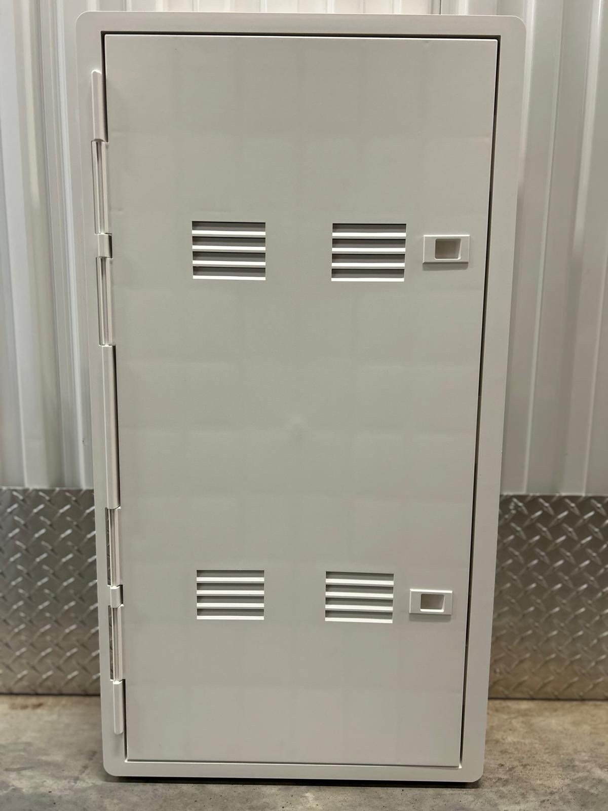 DataComm Electronics Media Panel 80-1530 Plastic Enclosure W/Door 80-1530-HEXT-5