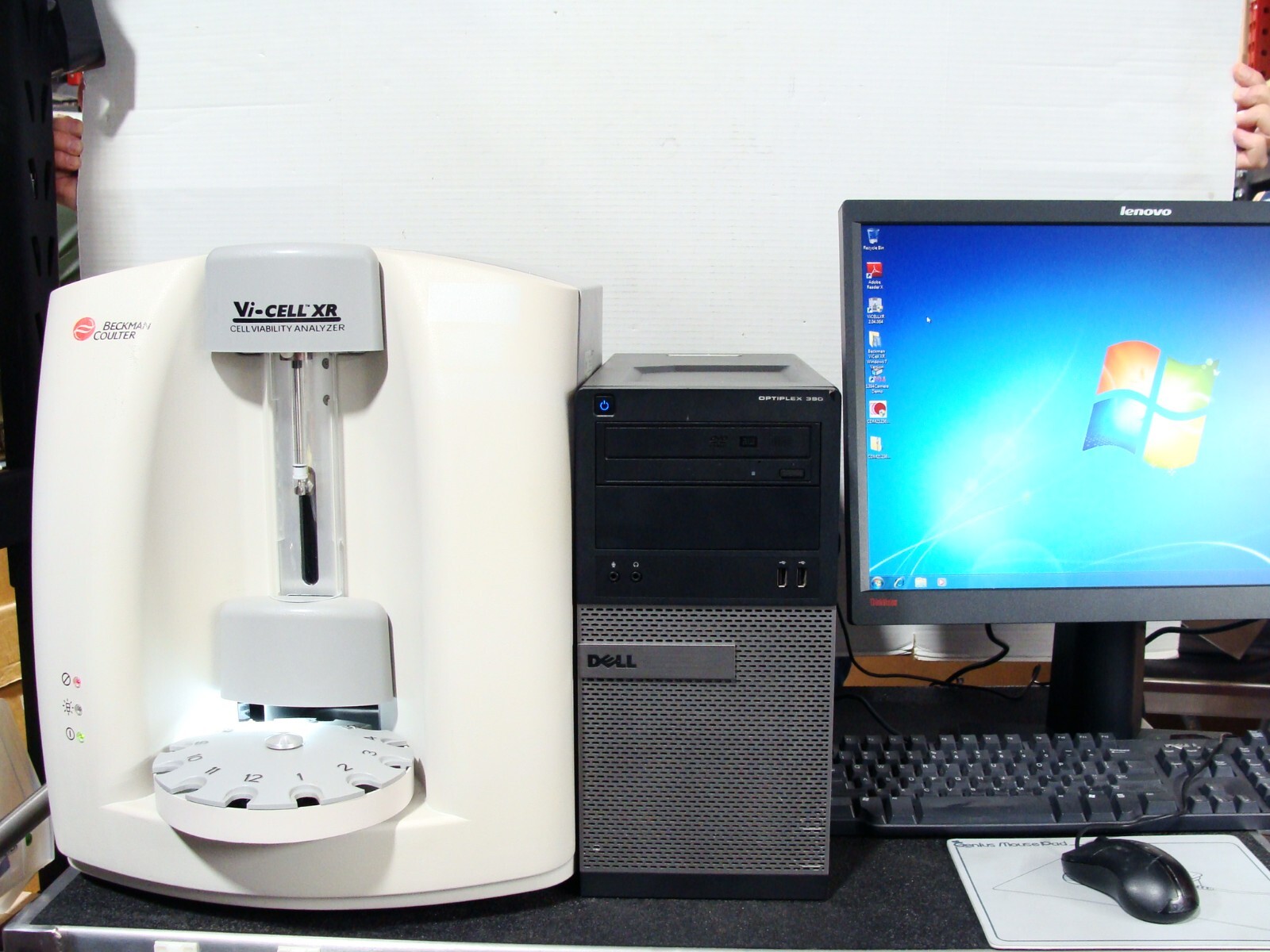 Beckman Coulter Vi-Cell XR Cell Viability Analyzer W/ Win 7 Software 2.04