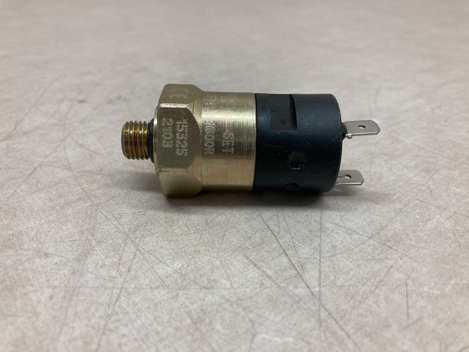Brach Hero 26577 Pressure Switch 1600 PSI