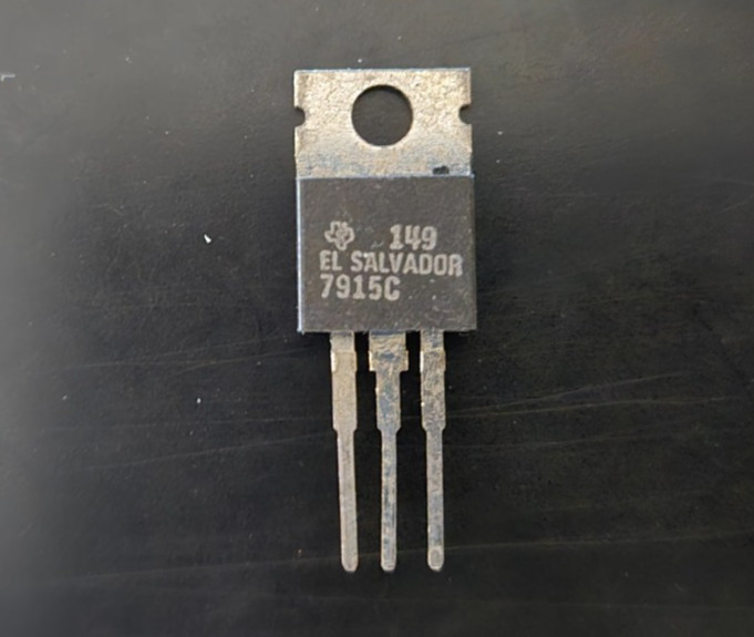1 PCS 7915C TI Texas Instruments -15V 1A Negative VOLTAGE REGULATOR TO-220