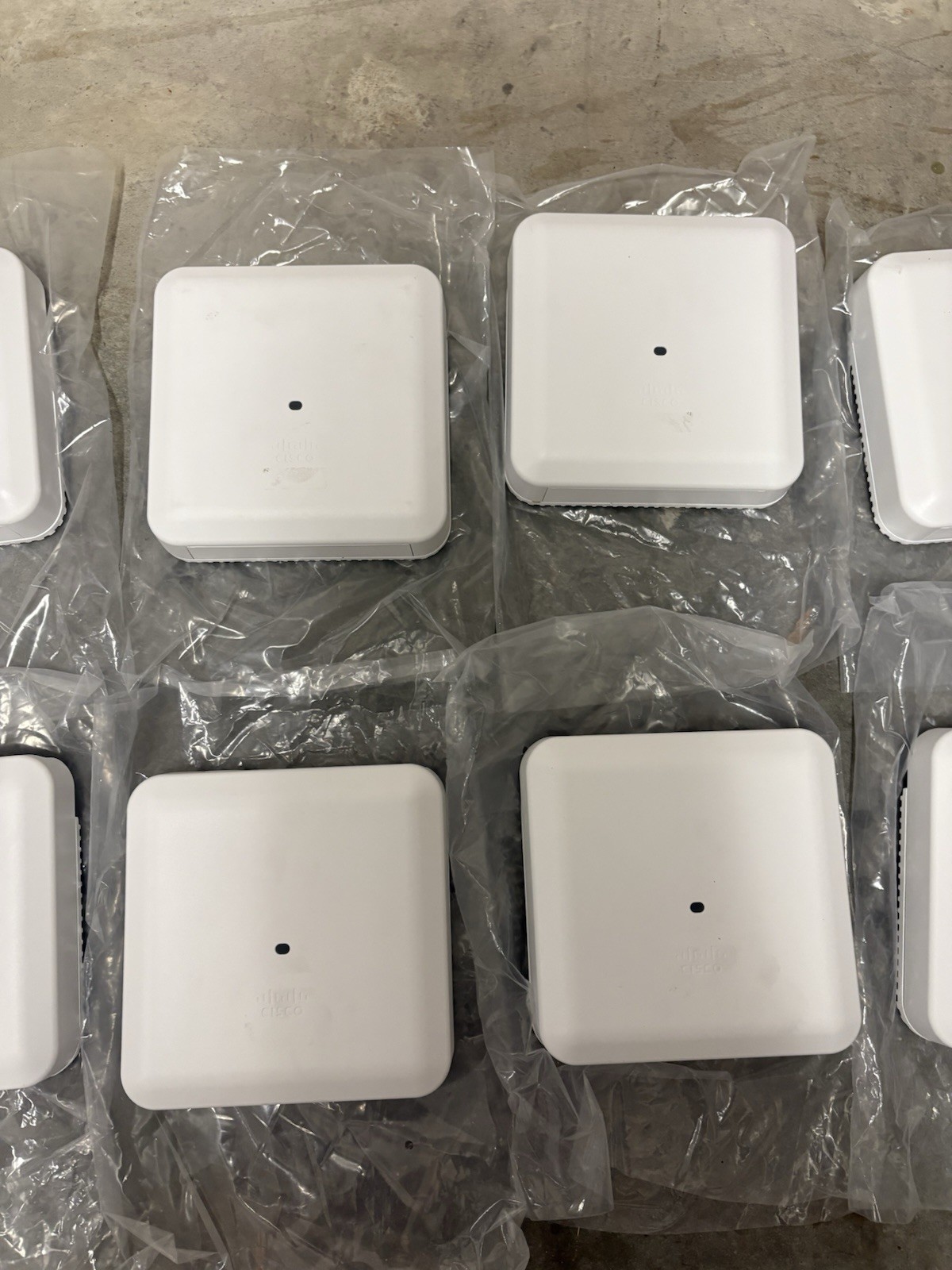 (10) Cisco AIR-AP3802I-B-K9 WI-FI Access Points
