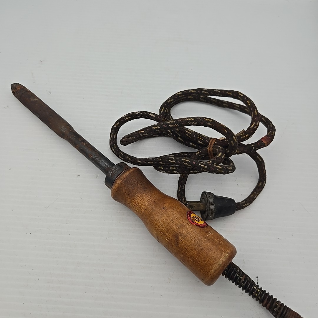 Vintage DEW Drake Electric Works Soldering Iron 60W Chicago USA