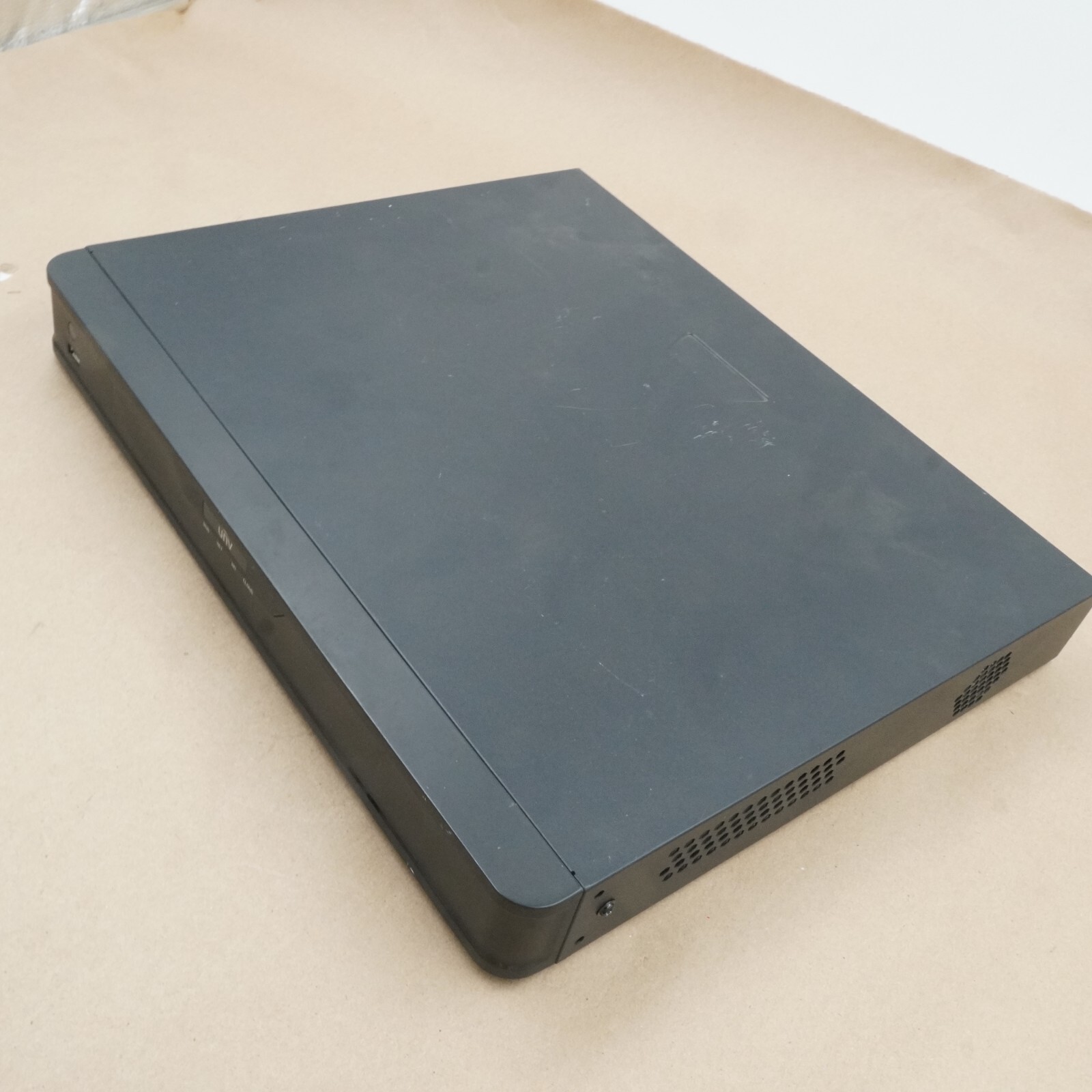 Uniview NVR302-08E-P8-B Network Video Recorder 8 Channel 12MP For Parts