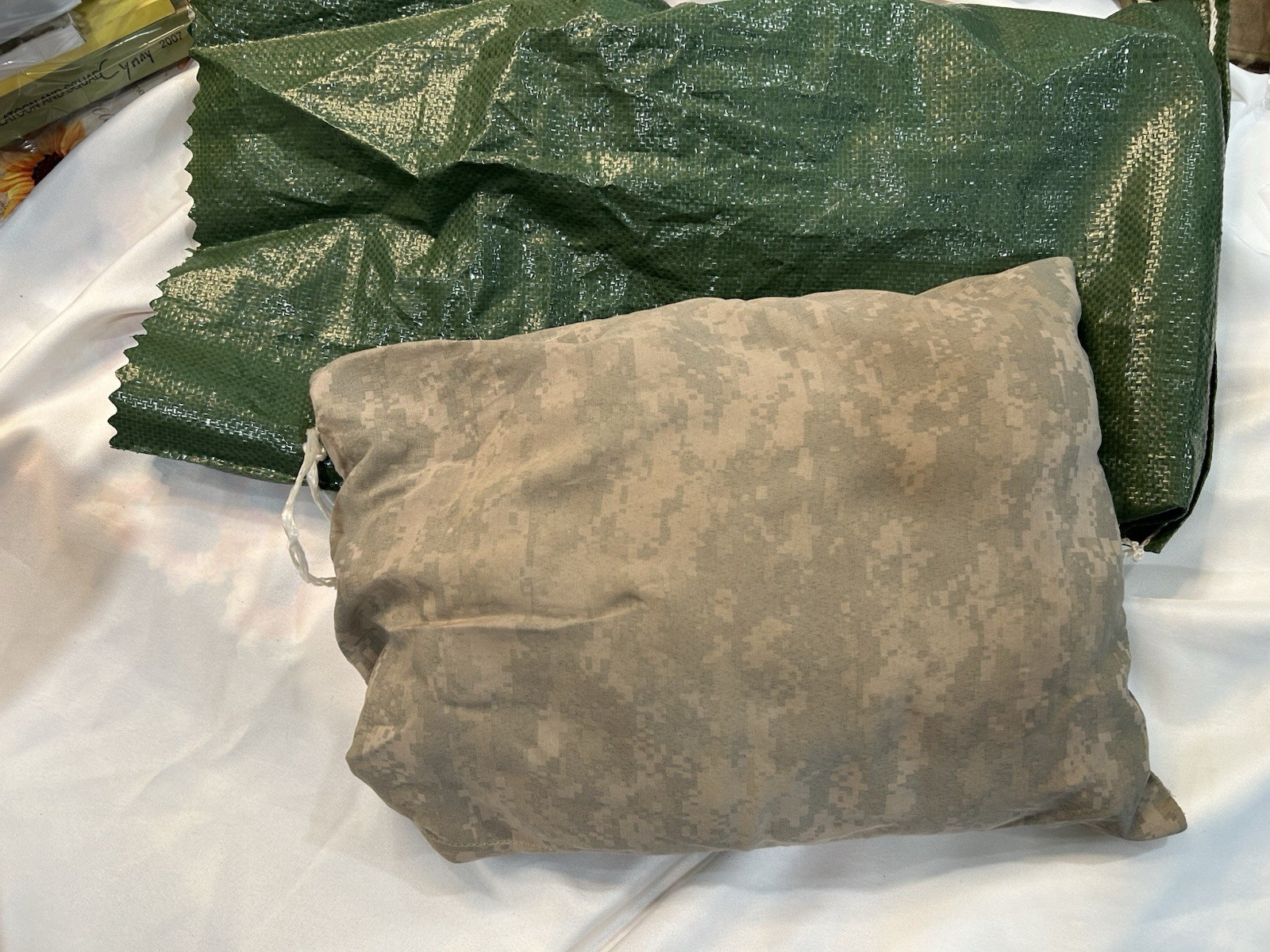 Military Desert Digital Poncho Liner Woobie Bivy Pillow 4 Camping Hiking Travel