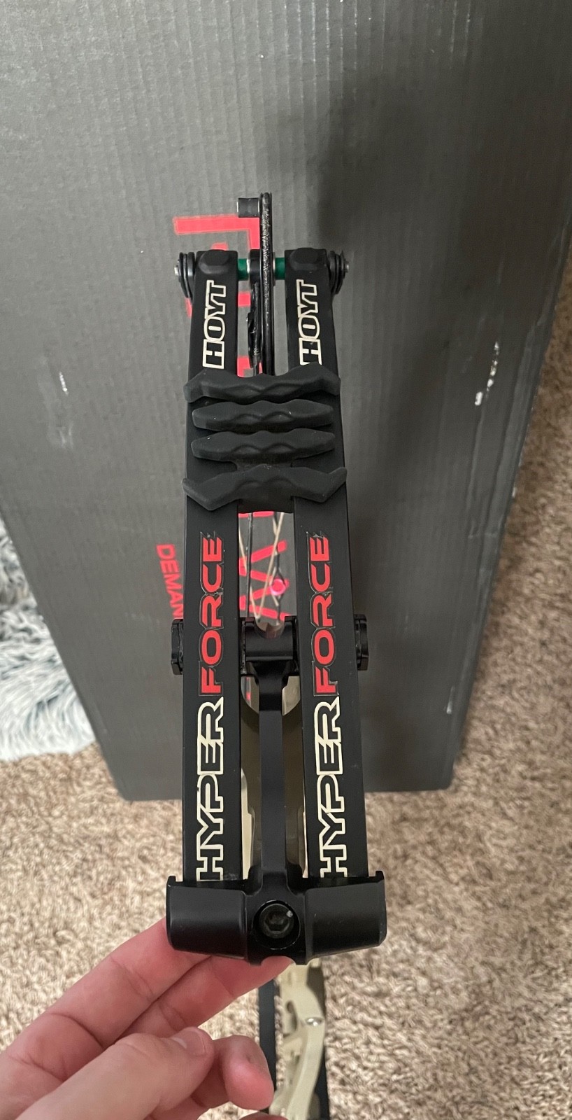 Hoyt Hyperforce Bow Package RH 55-65lb, 24.5-28" With Extras