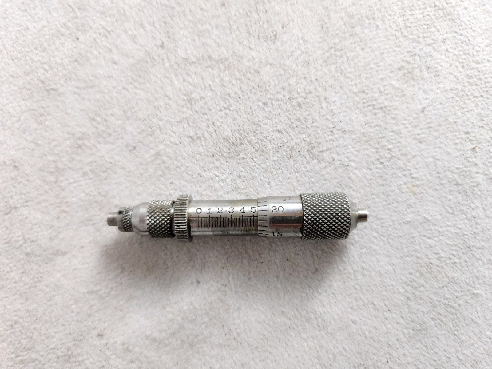 Brown & Sharpe Inside Micrometer 2"-9" Solid Rod Internal Mike