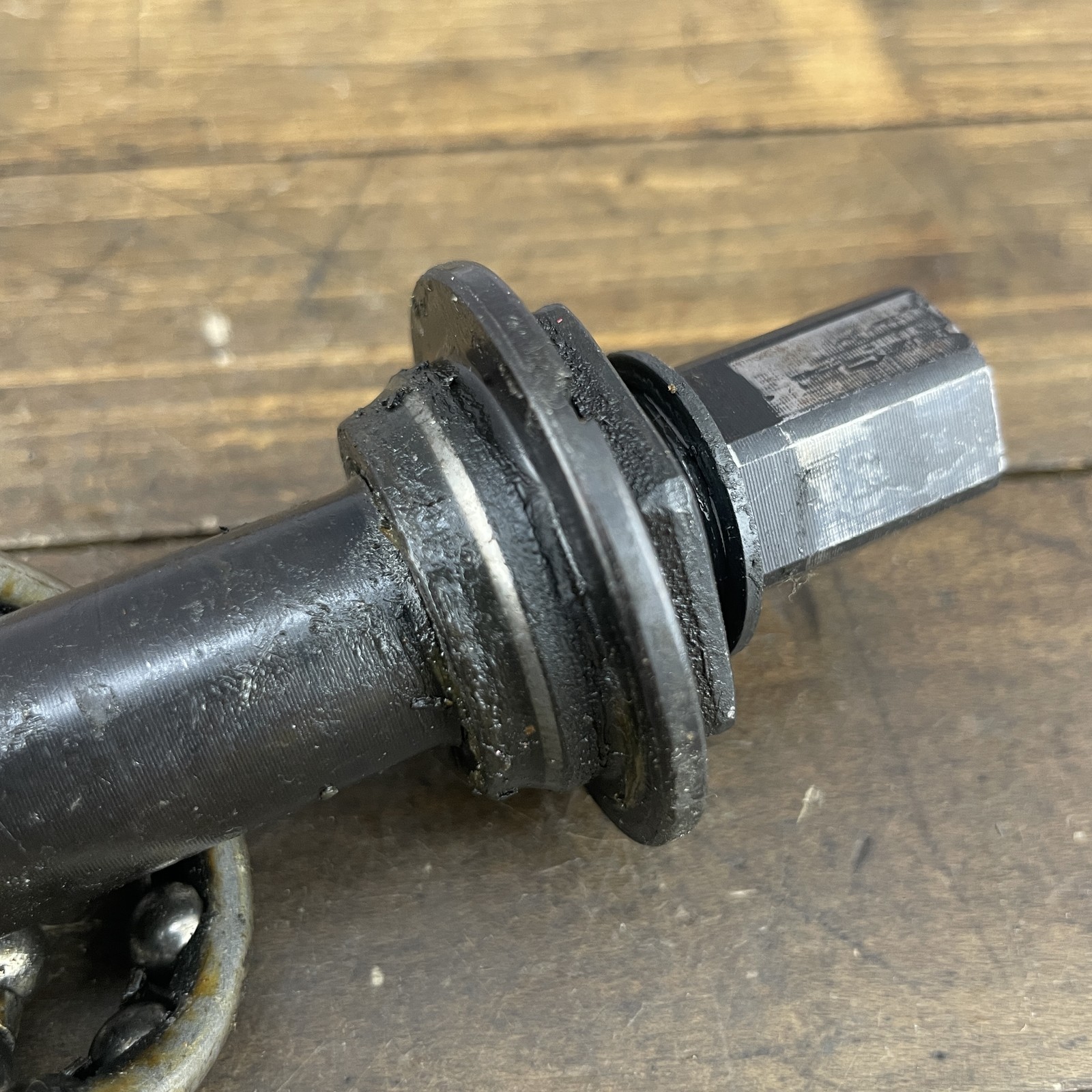 Vintag BMX Bottom Bracket Hex Spindle 6 Side Flats Trek