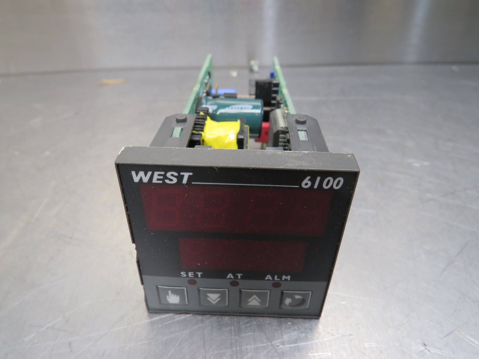 West 6100 Controller Z210000 - Missing Parts