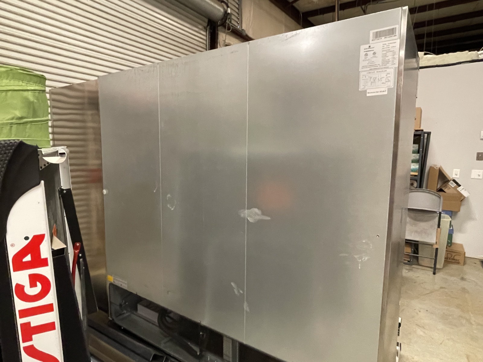 Kelvinator Commercial Refridgerator 81"