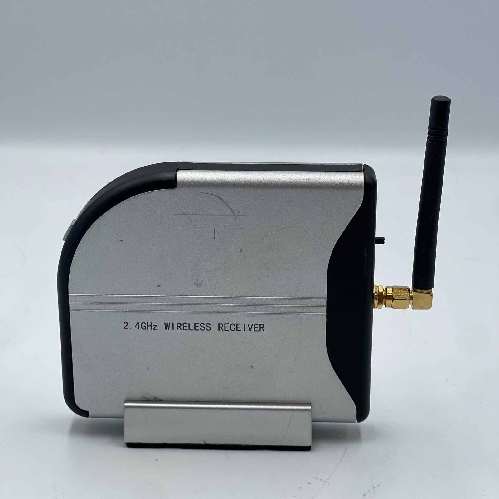 Wisecomm Clover 4.0-Channel Receiver Silver Wireless 2.4 GHz for Security Camera