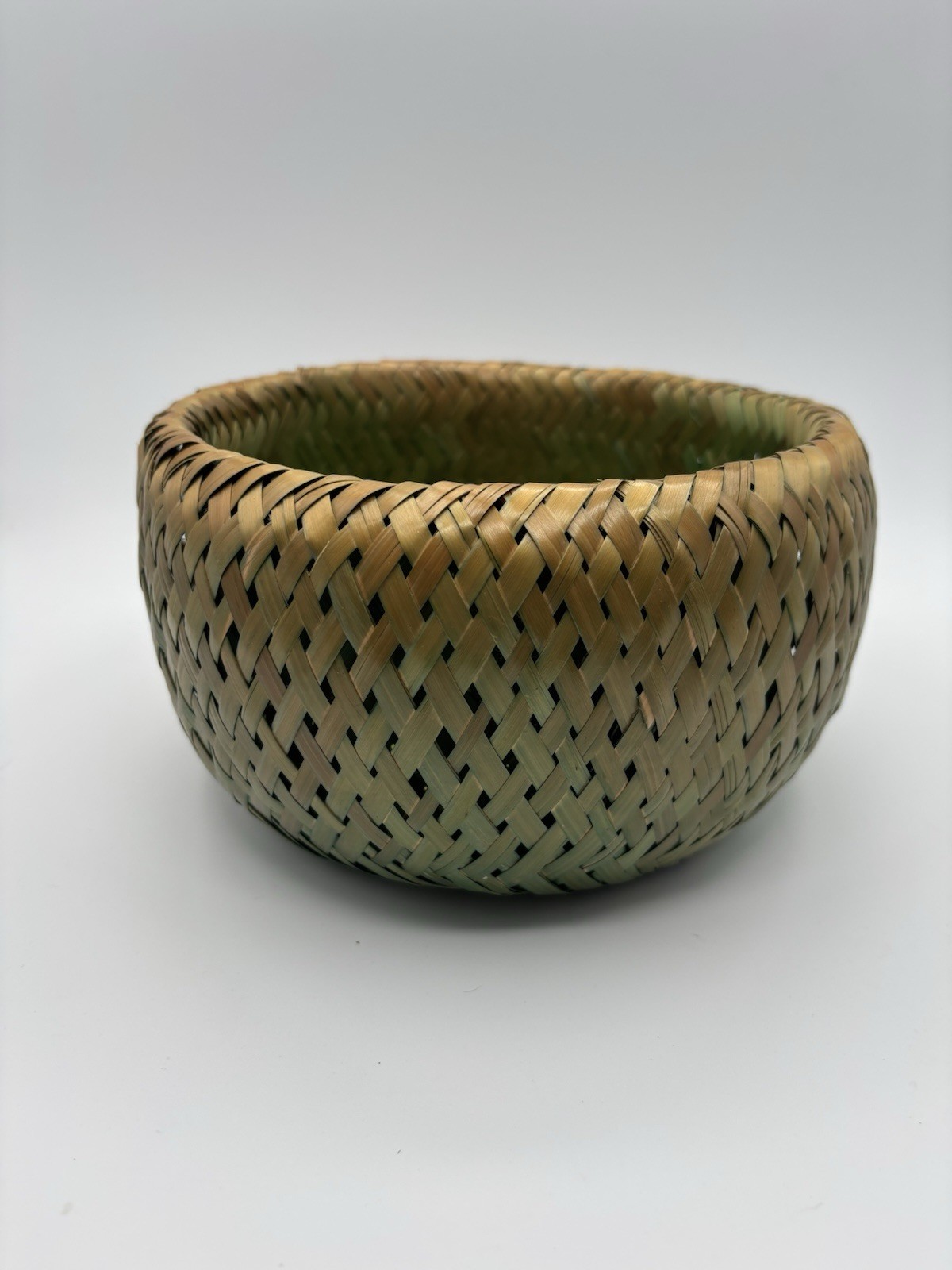 bambu vintage Crate & Barrel Bamboo Green Gradient Decorative Basket
