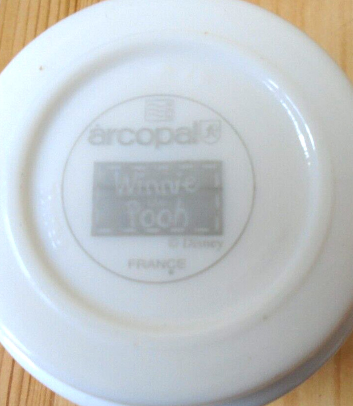 VINTAGE SMALL DISNEY WINNIE THE POOH ARCOPAL FRANCE CERAMIC MULTICOLOURED MUG