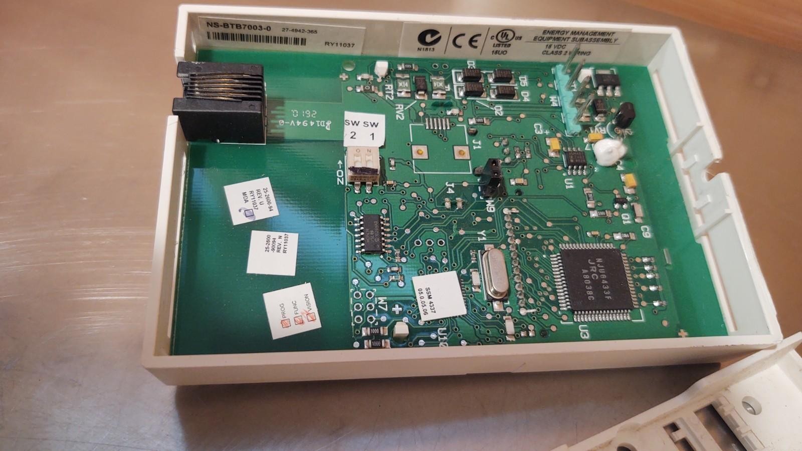 JOHNSON CONTROLS NS-BTB7003-0