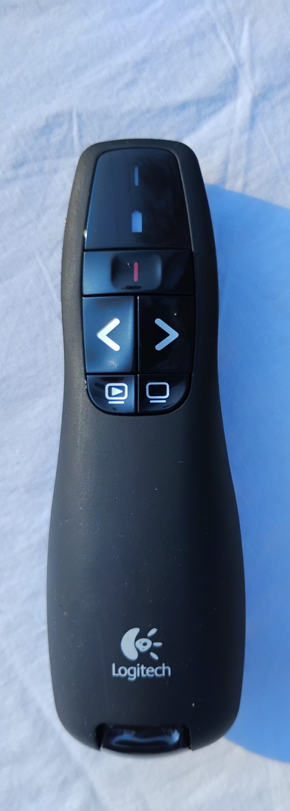 Logitech R-R0004 Wireless Laser Presentation Pointer Remote Black Case