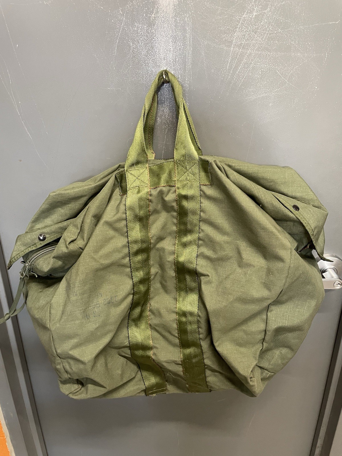 Flyer's Kit Bag US Military Issue Nylon Canvas Green Pilot Kitbag