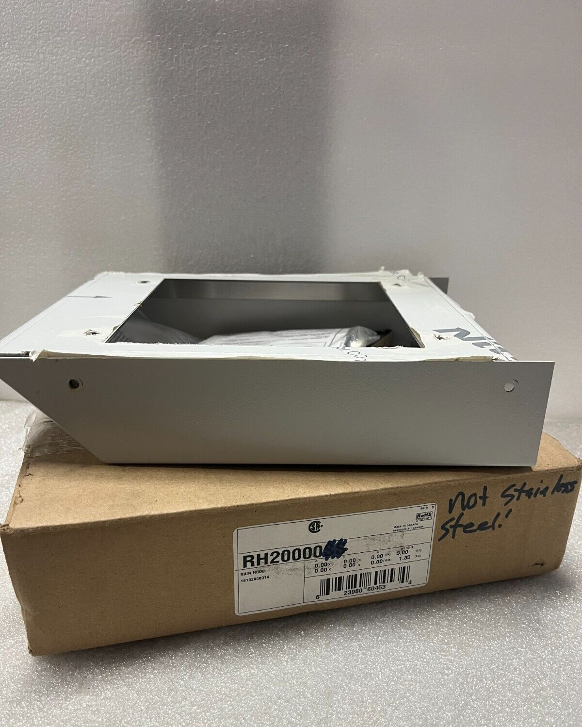 New Hammond Manufacturing RH20000LG Rainhood Kit
