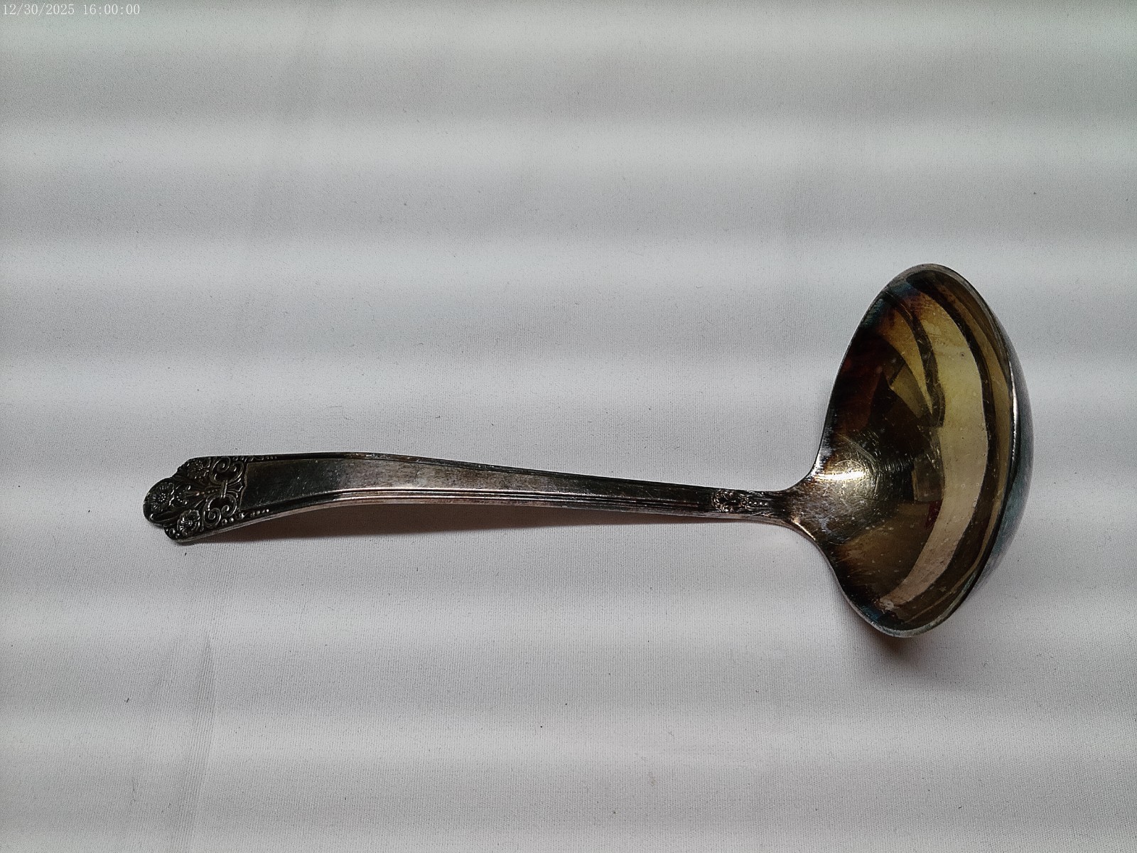 Rogers Deluxe Silverplate Precious Pattern 6" Gravy Ladle
