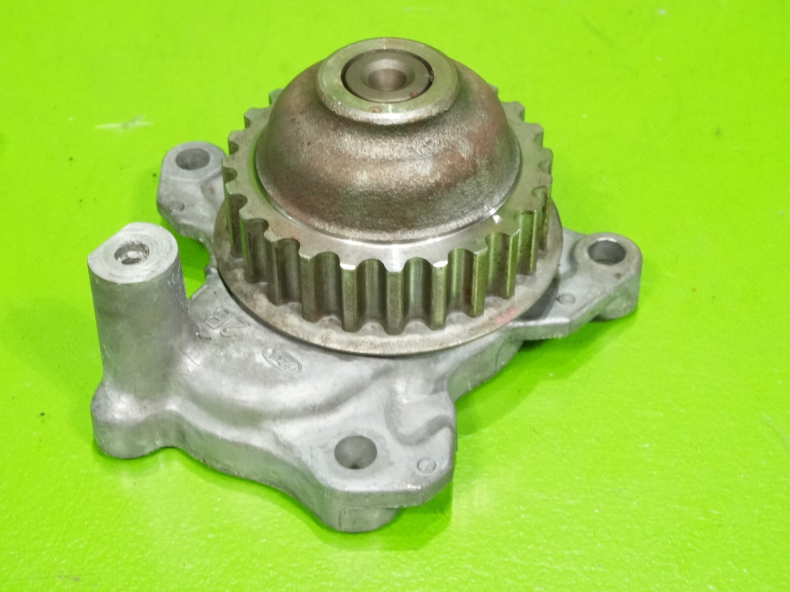 92-96 Prelude OEM rear back engine motor balance shaft drive belt gear pulley