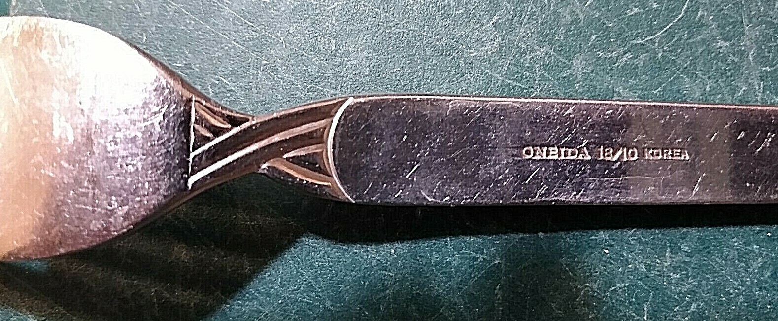 Oneida Simplicity Stainless Dinner Fork 8" long