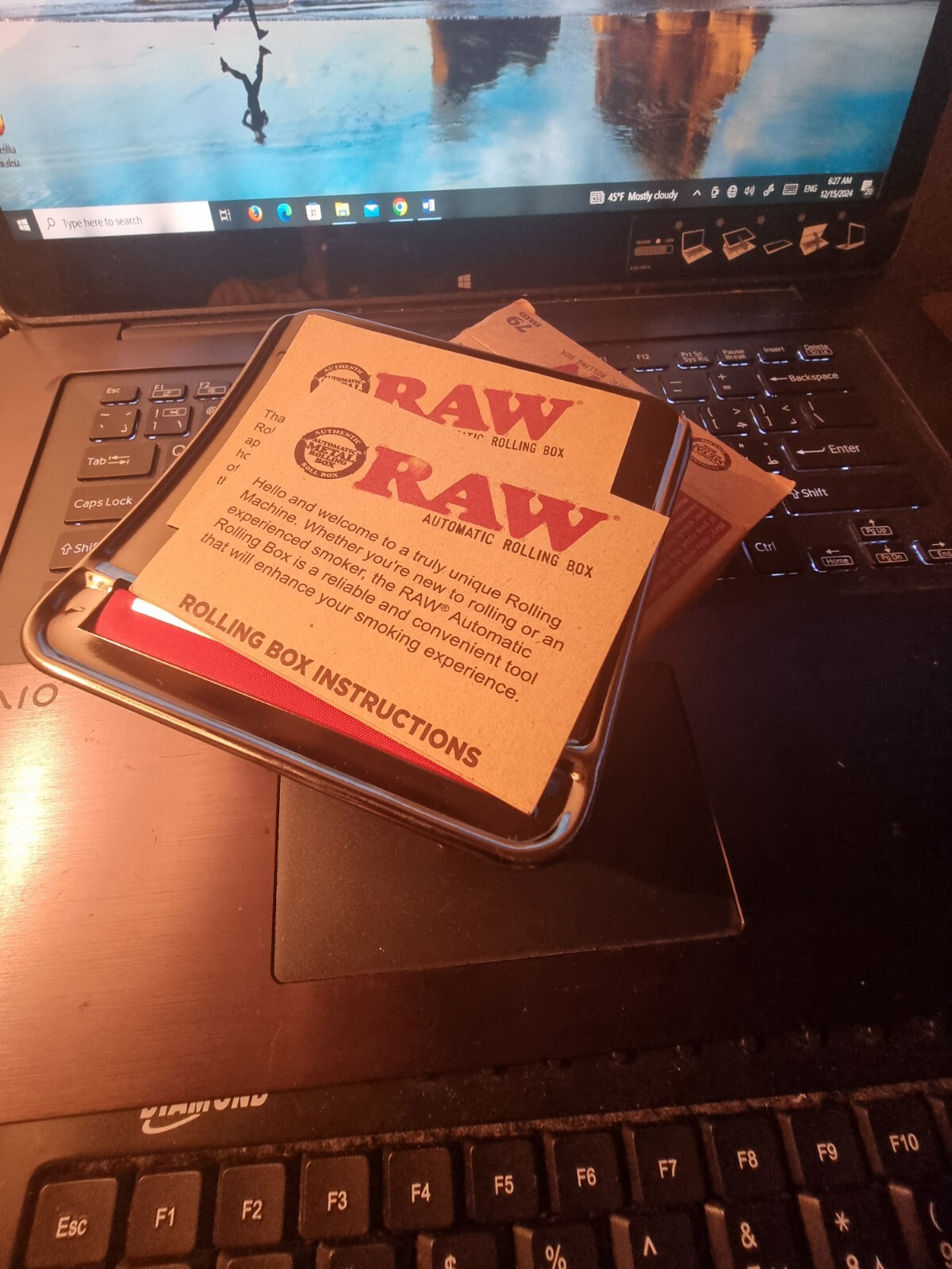 RAW 79mm Adjustable Automatic Stainless Steel Cigarette Rolling Box RED, (Works