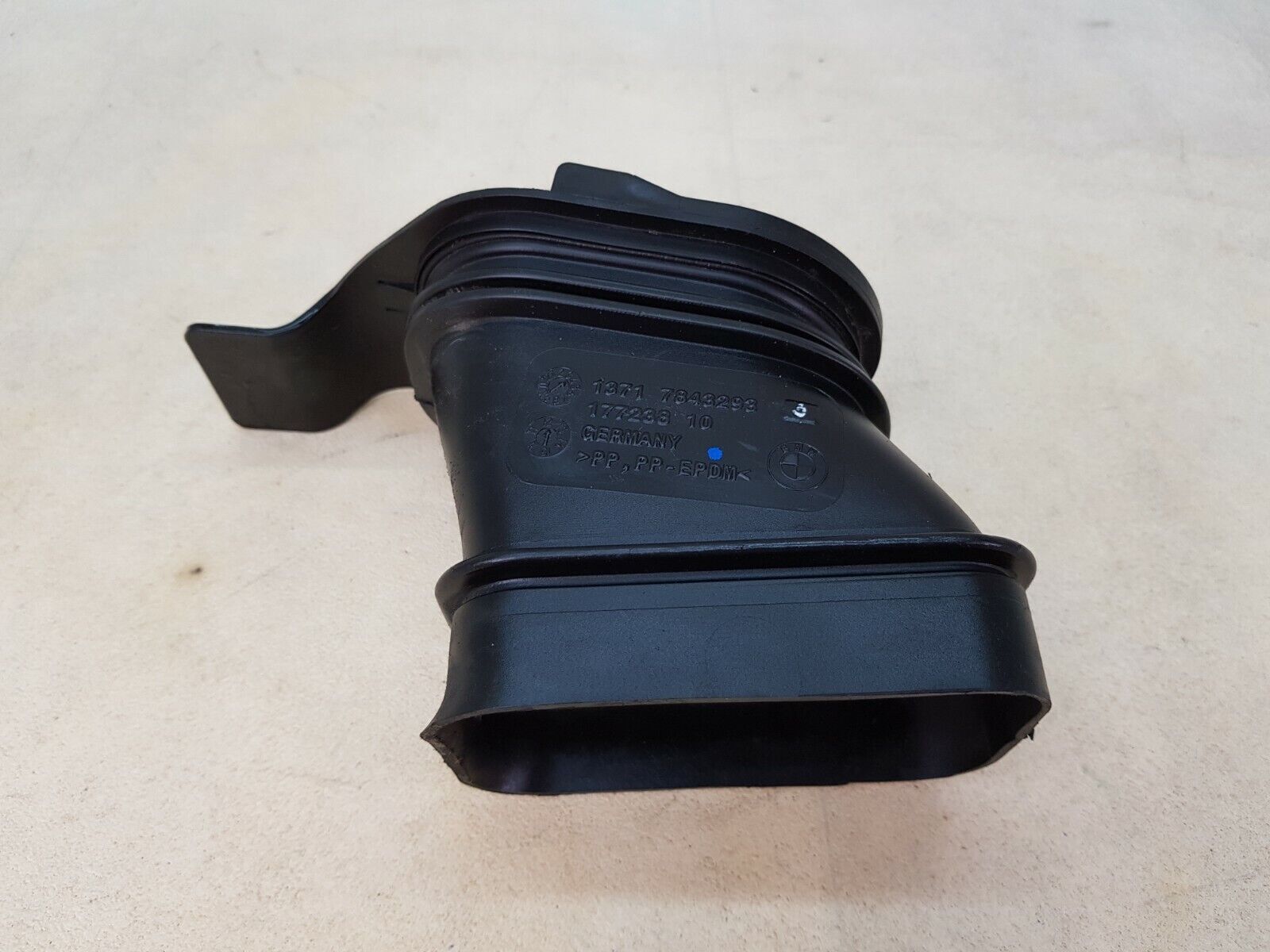 BMW M5 F10 11-16 4.4 PETROL PASSENGER LEFT AIRBOX INTAKE PIPE HOSE 7843293 #H