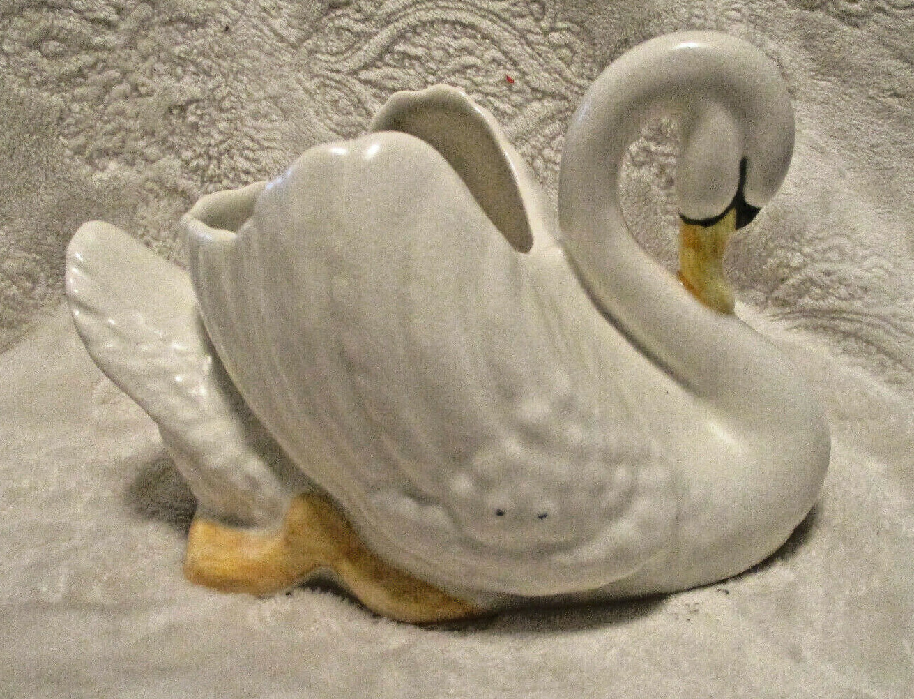 Collectible~Sylvac~Pottery~Swan Planter~7.0" x 4.5 x 4.75"~Vintage~1970's