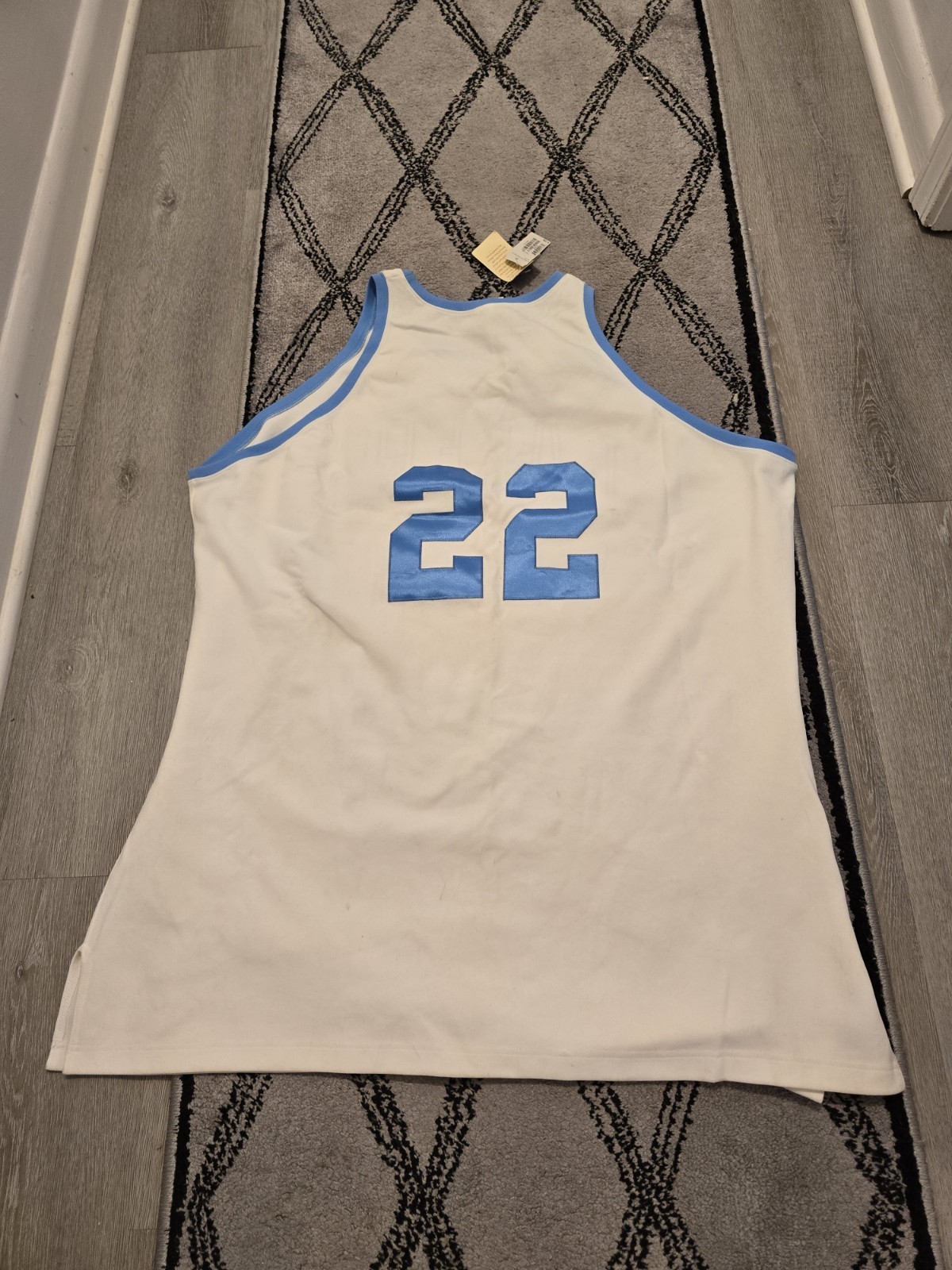 Lakers #22 Mitchell & Ness Authentic Jersey NWT