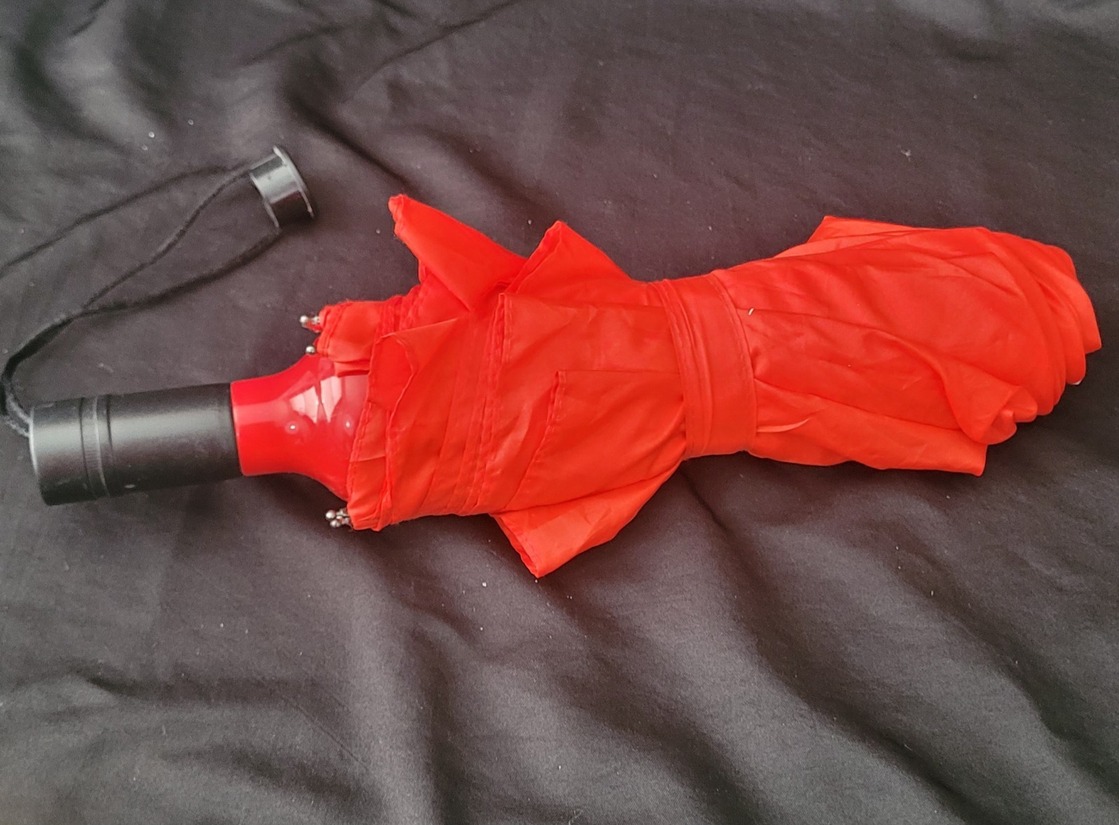 Red With White Peacock Feather Umbrella With Easy Release Handle