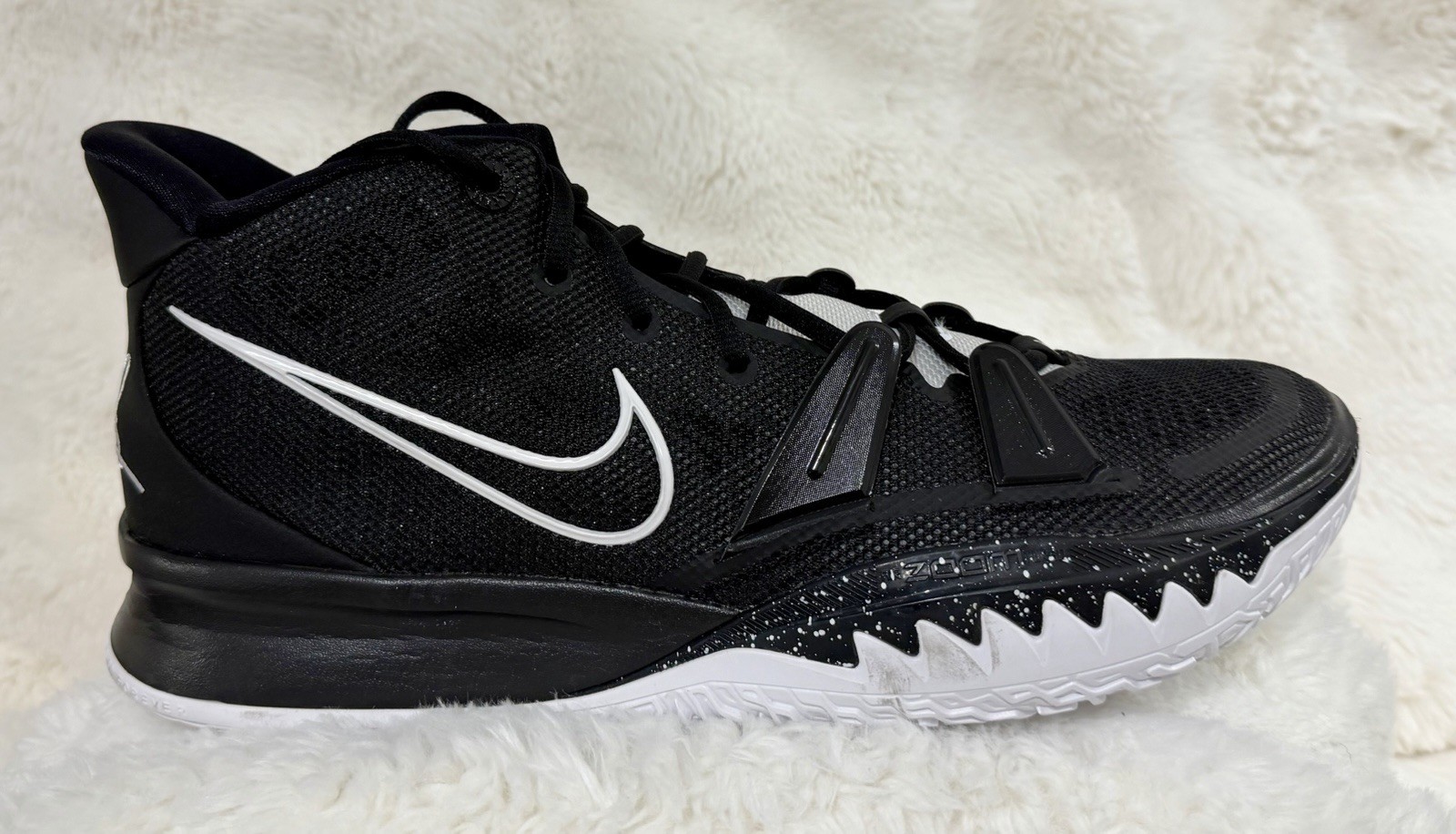 Nike Kyrie 7 TB Promo Black White DM5042-001 Men Shoes Size 15.5