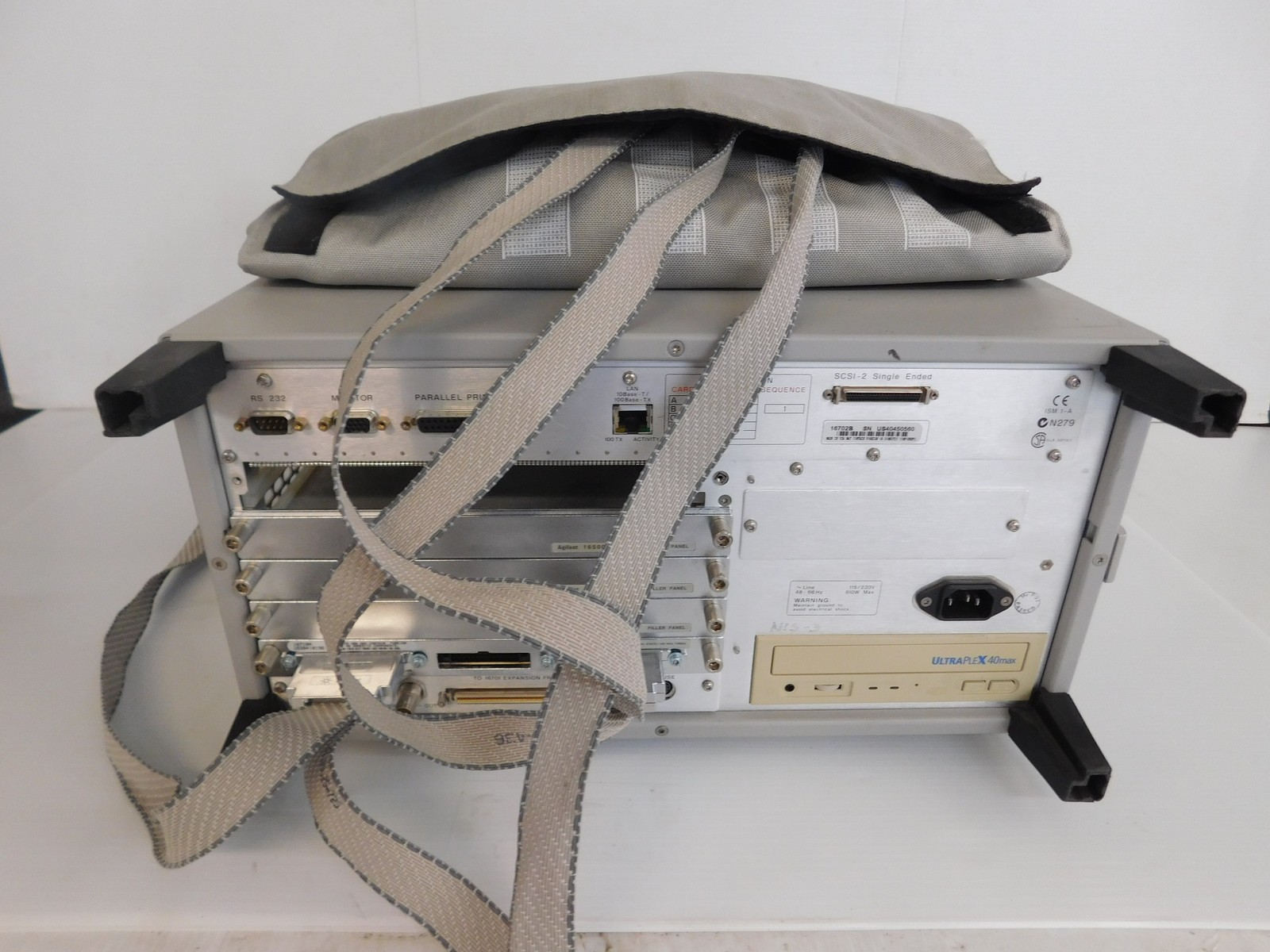 AGILENT 16702B LOGIC ANALYSIS SYSTEM W/ 16710A 8KSA ANALYZER (PPS85)