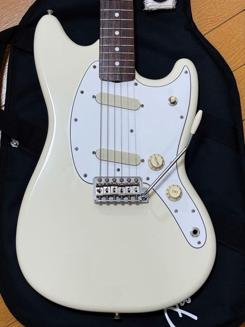 Char Mustang Zicca Limited Model White