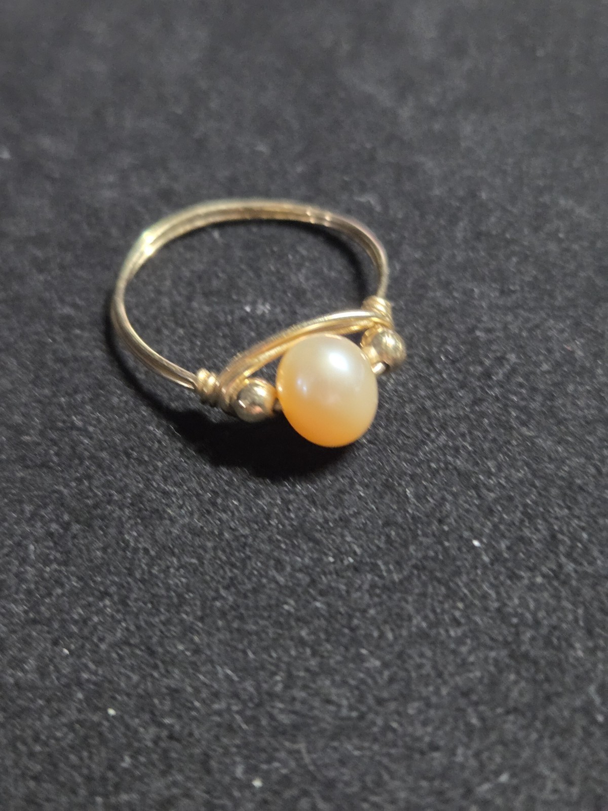 Artisan-Made Goldtone Wire-Wrapped Freshwater Pearl Ring Size 7.5 Excellent Cond
