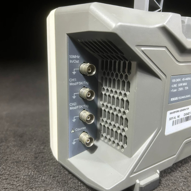 1PCS USED RIGOL DG4162 160 MHz Arbitrary Waveform Generator -fulltest